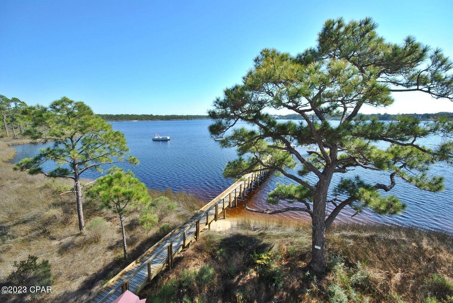 LAKESIDE LODGE AT PROSPECT POINT - Residential