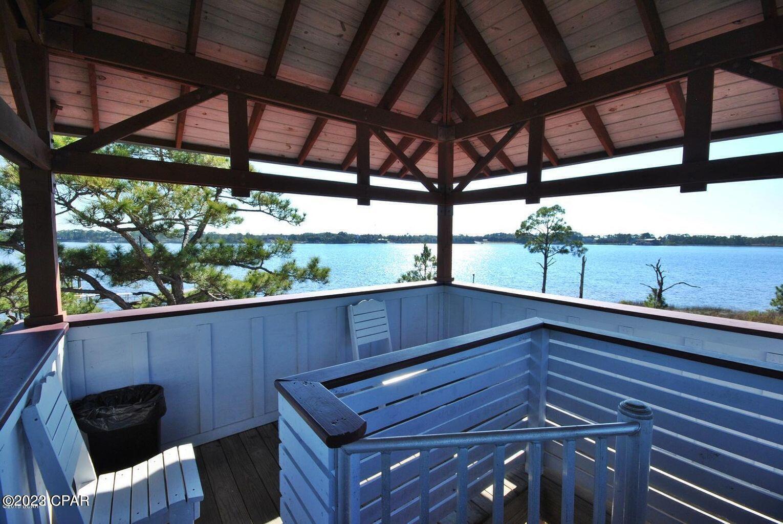 LAKESIDE LODGE AT PROSPECT POINT - Residential