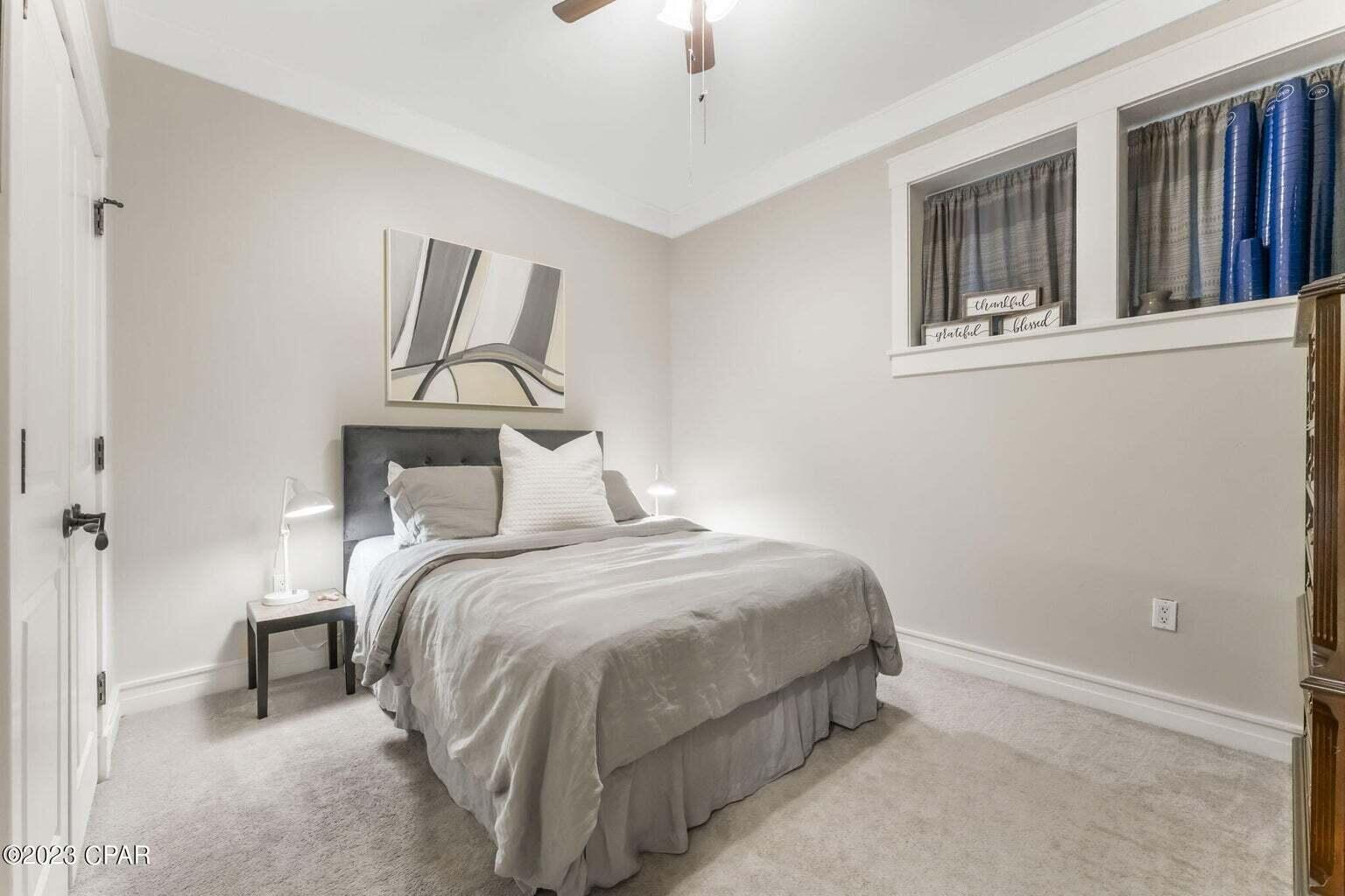 LAKESIDE LODGE AT PROSPECT POINT - Residential