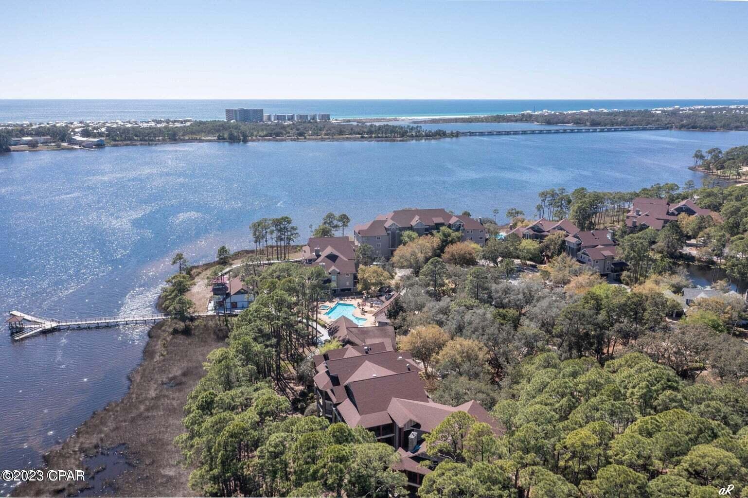 LAKESIDE LODGE AT PROSPECT POINT - Residential