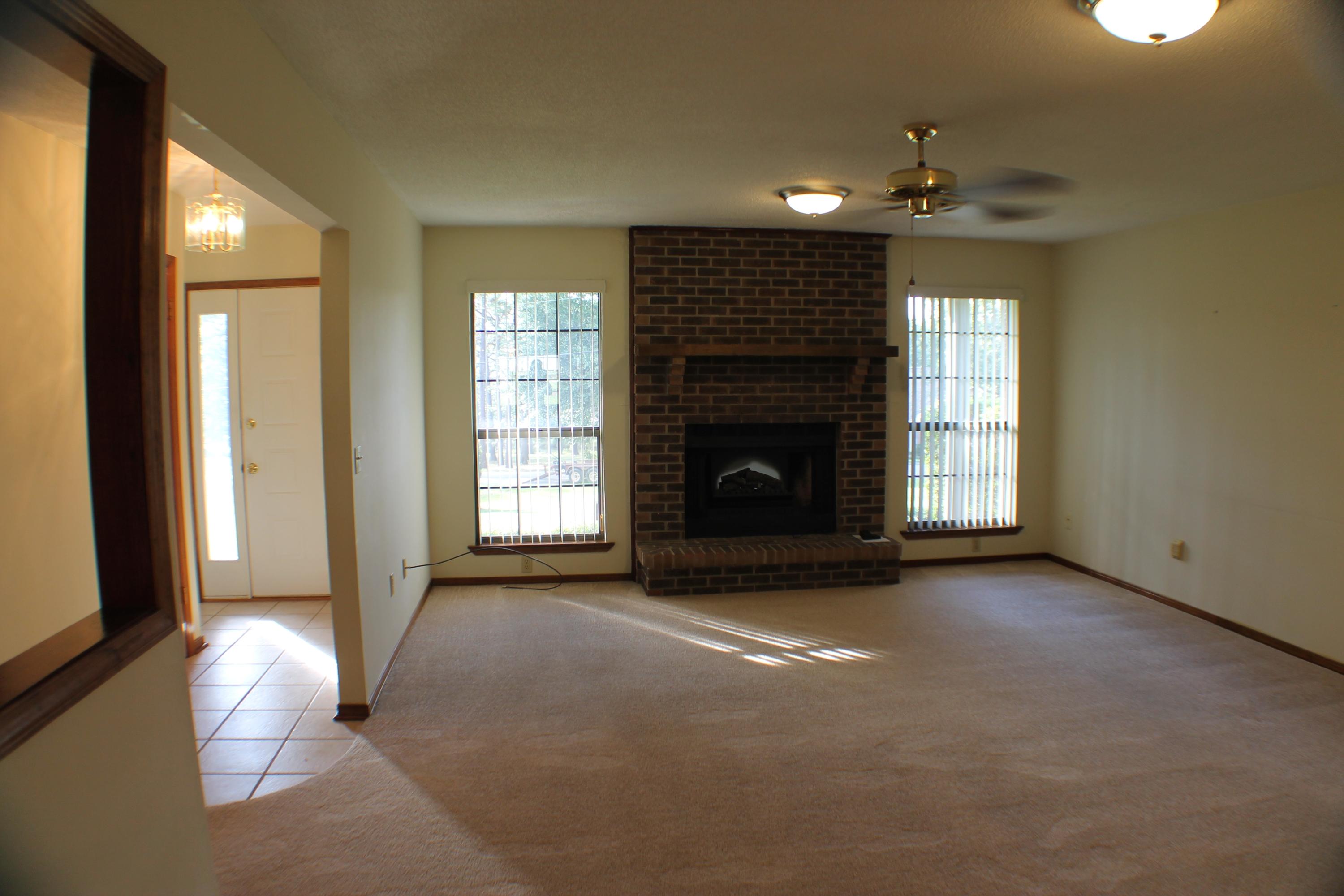 LAKEPOINT S/D PH 1 - Residential