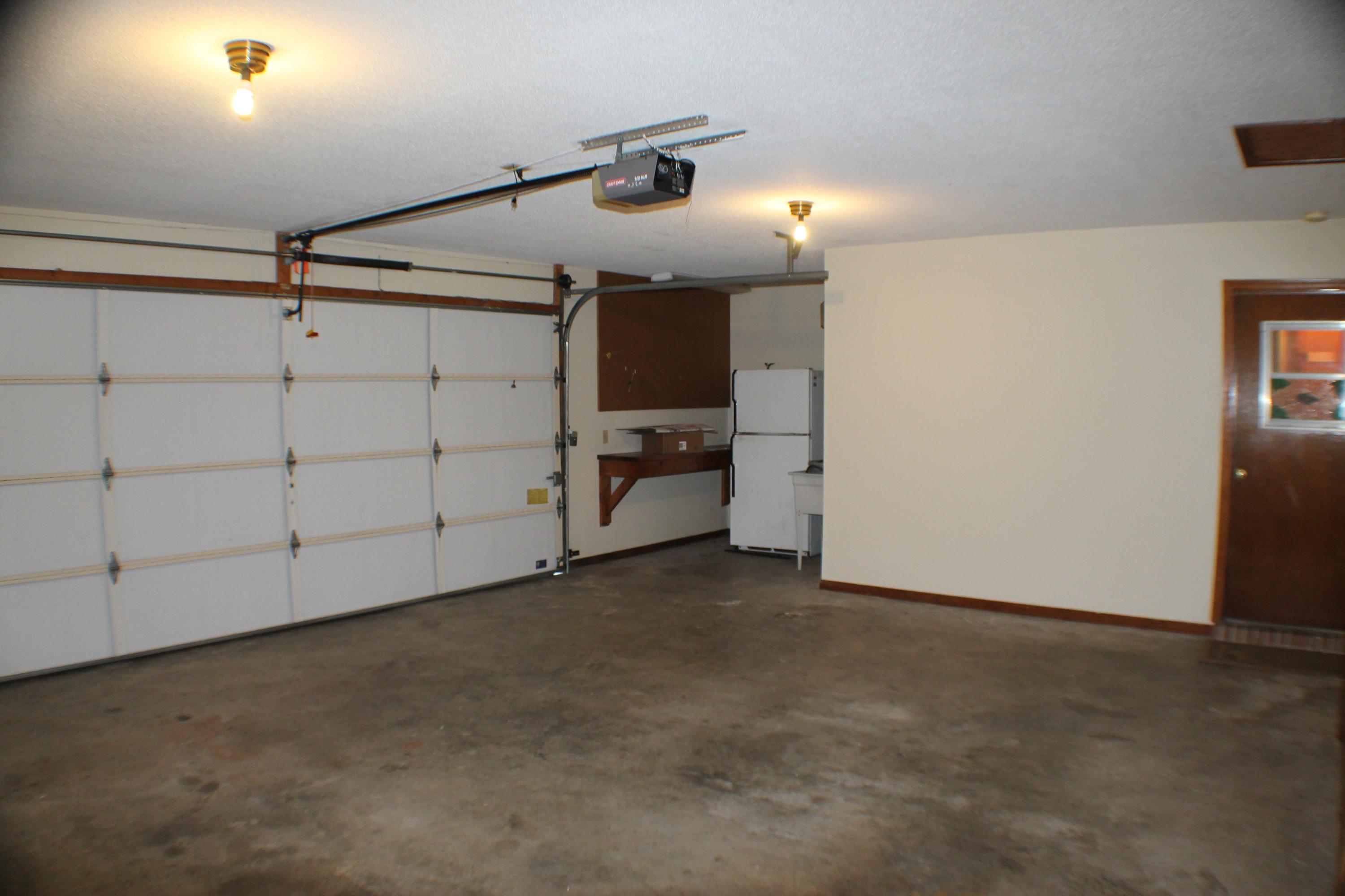 LAKEPOINT S/D PH 1 - Residential