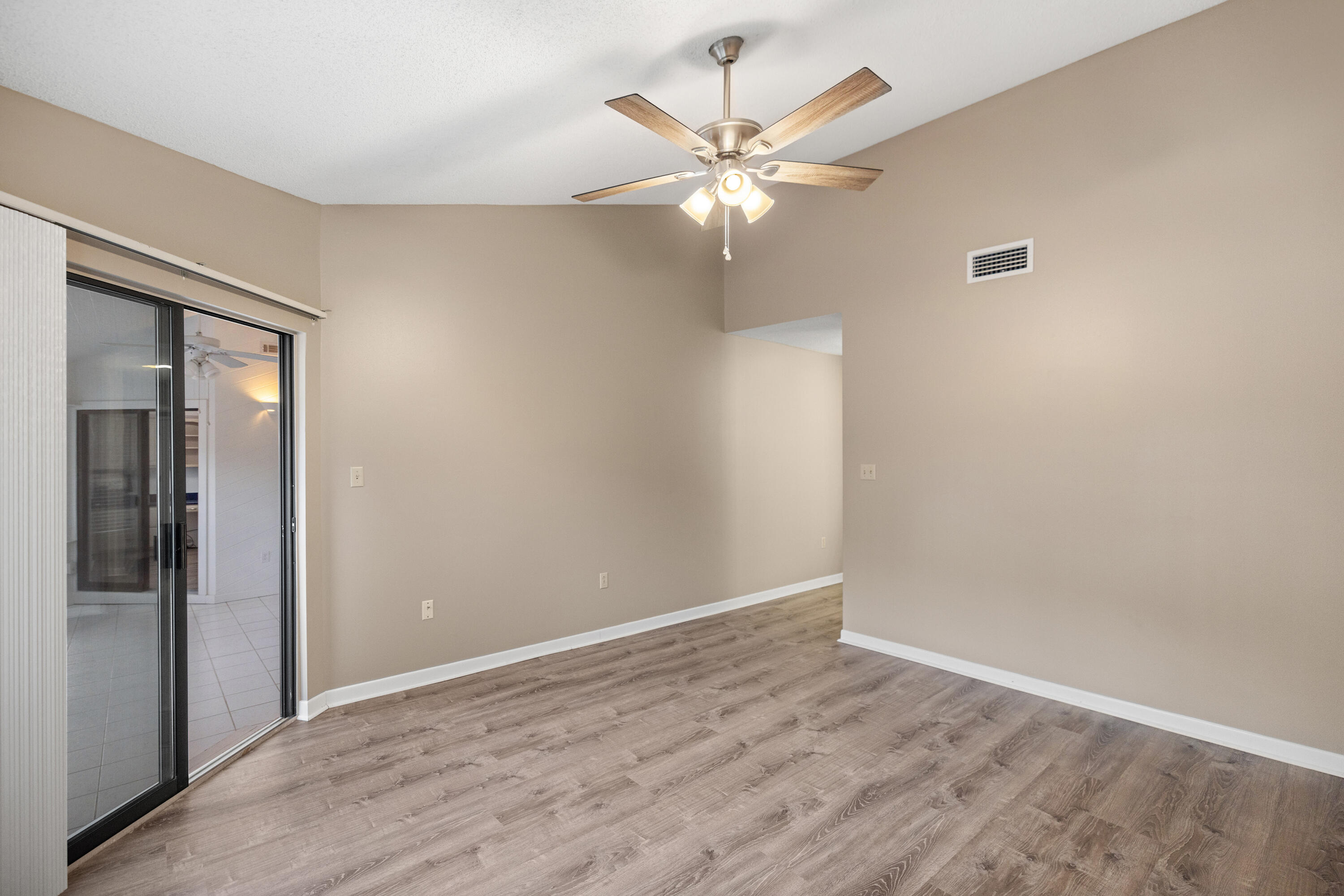 GLENEAGLES GREEN BLUEWATER BAY - Residential