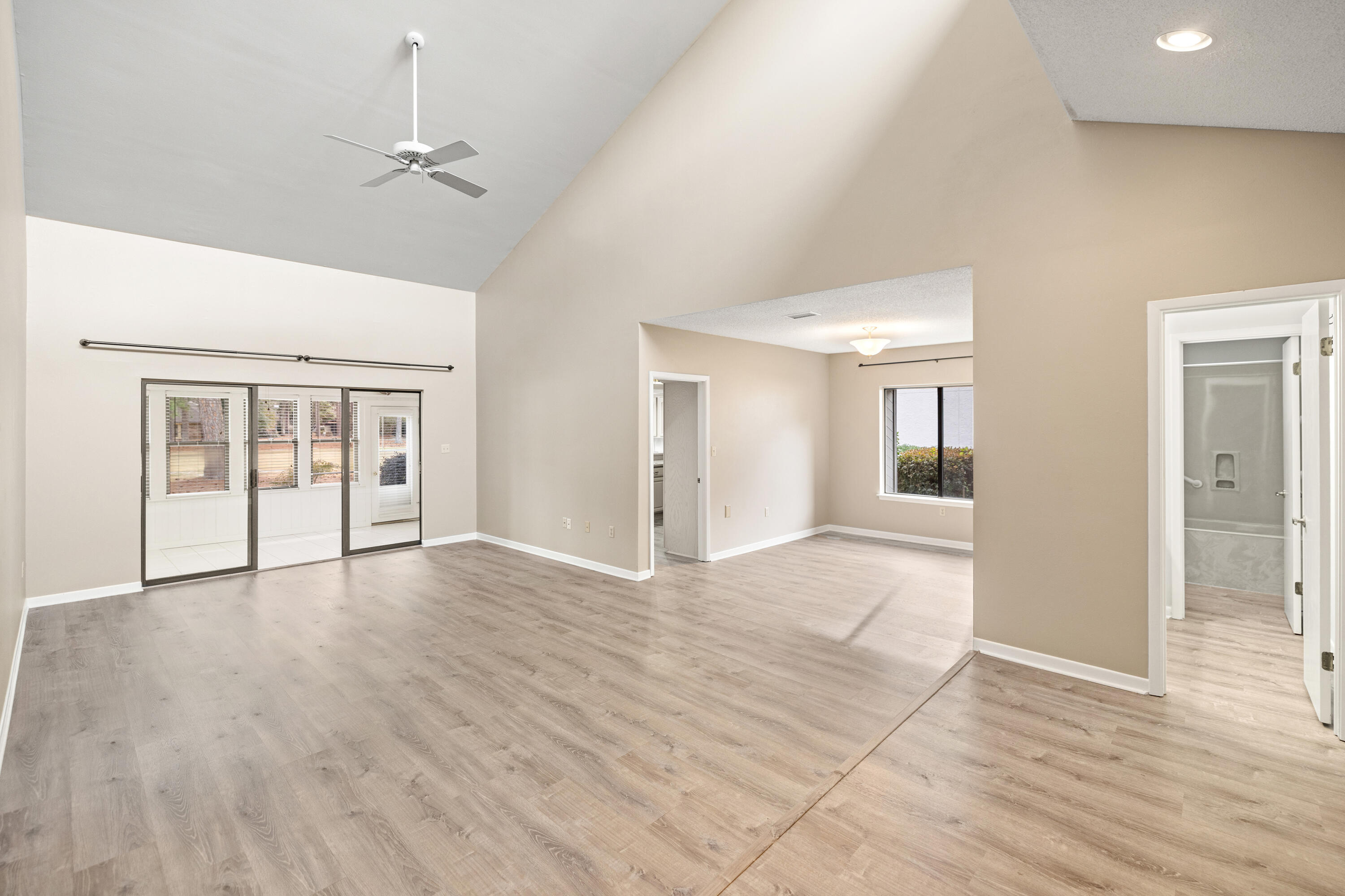 GLENEAGLES GREEN BLUEWATER BAY - Residential