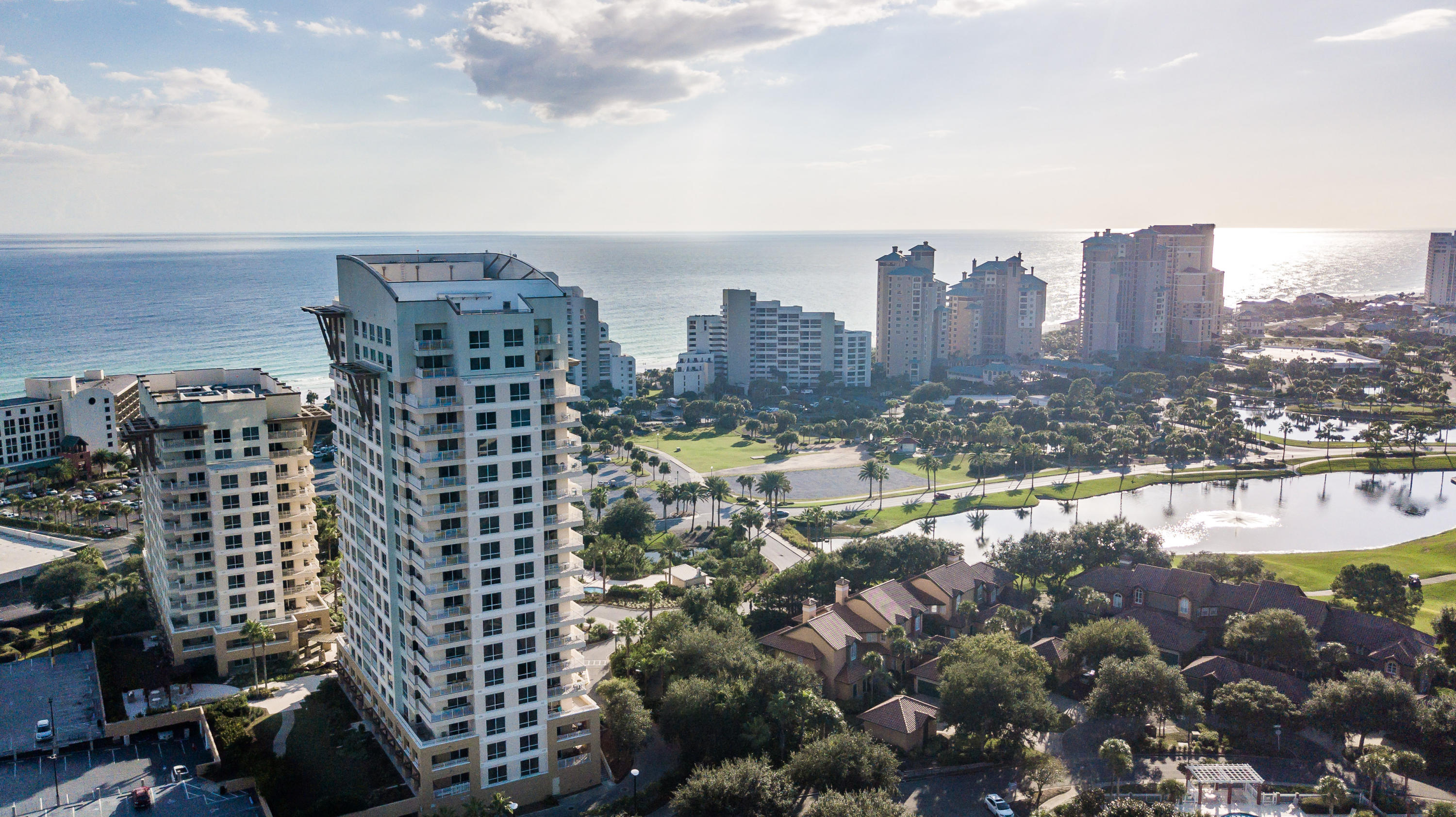 LUAU I - Residential