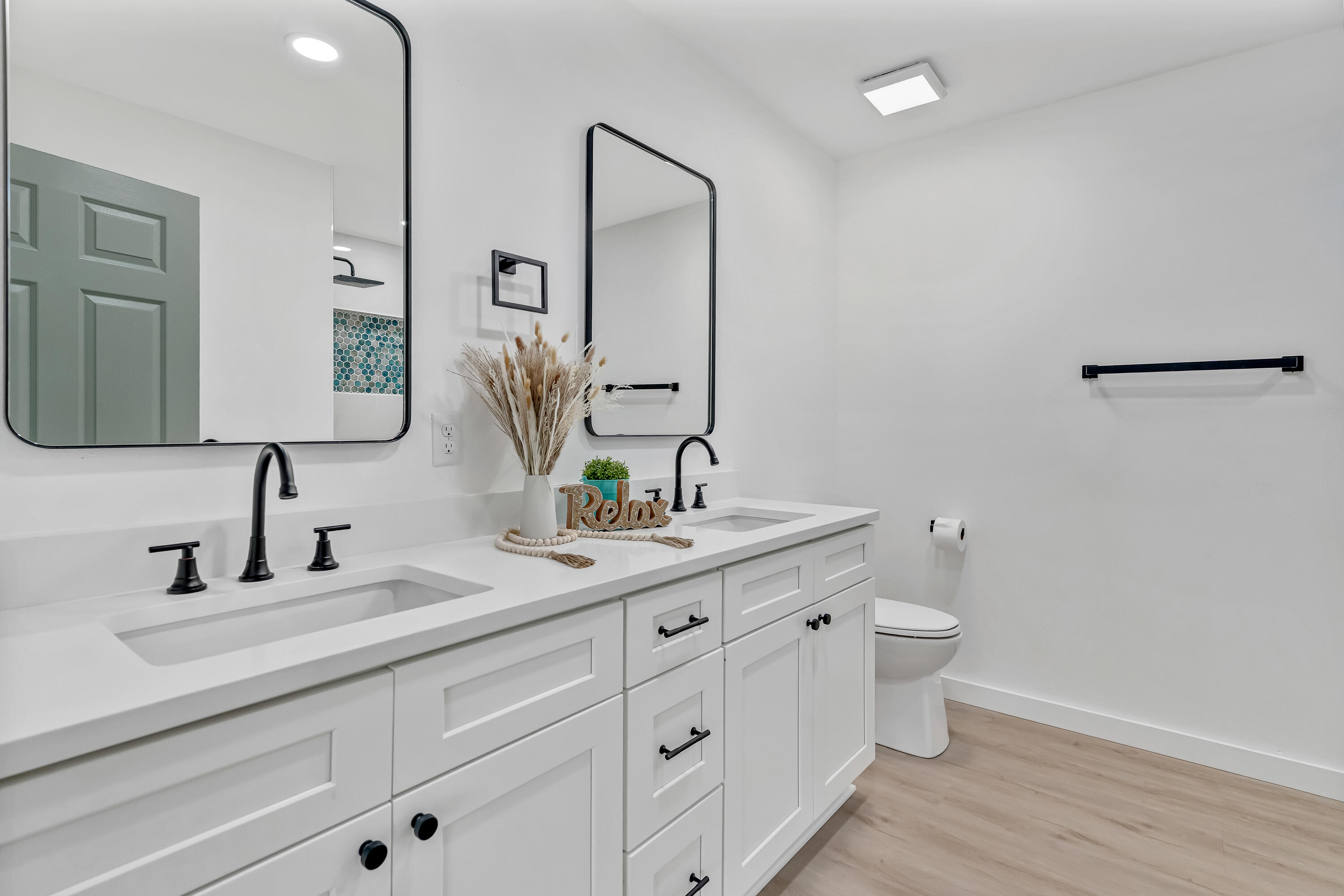 MIRAMAR ESTATES 3RD ADDN - Residential