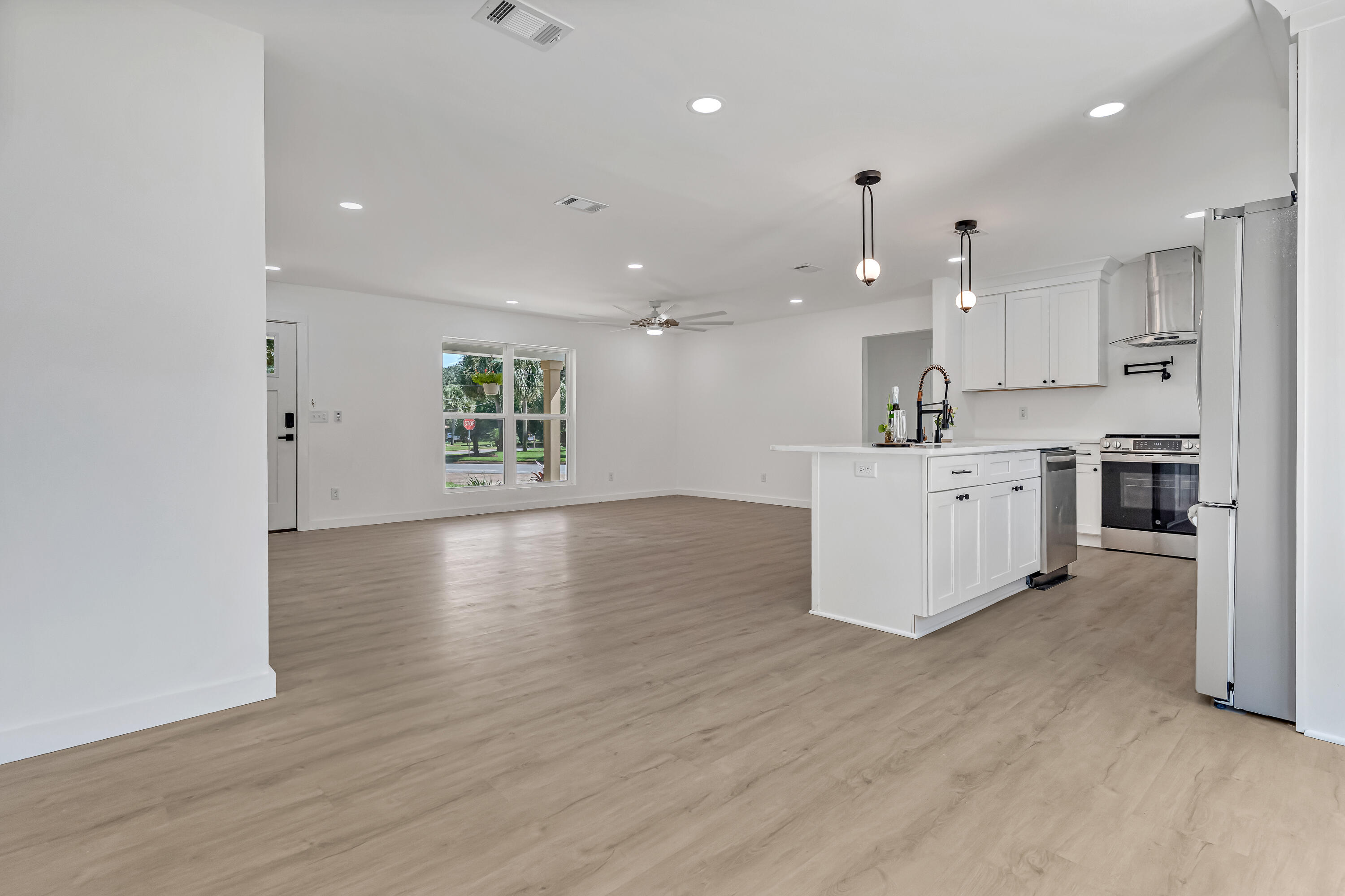 MIRAMAR ESTATES 3RD ADDN - Residential