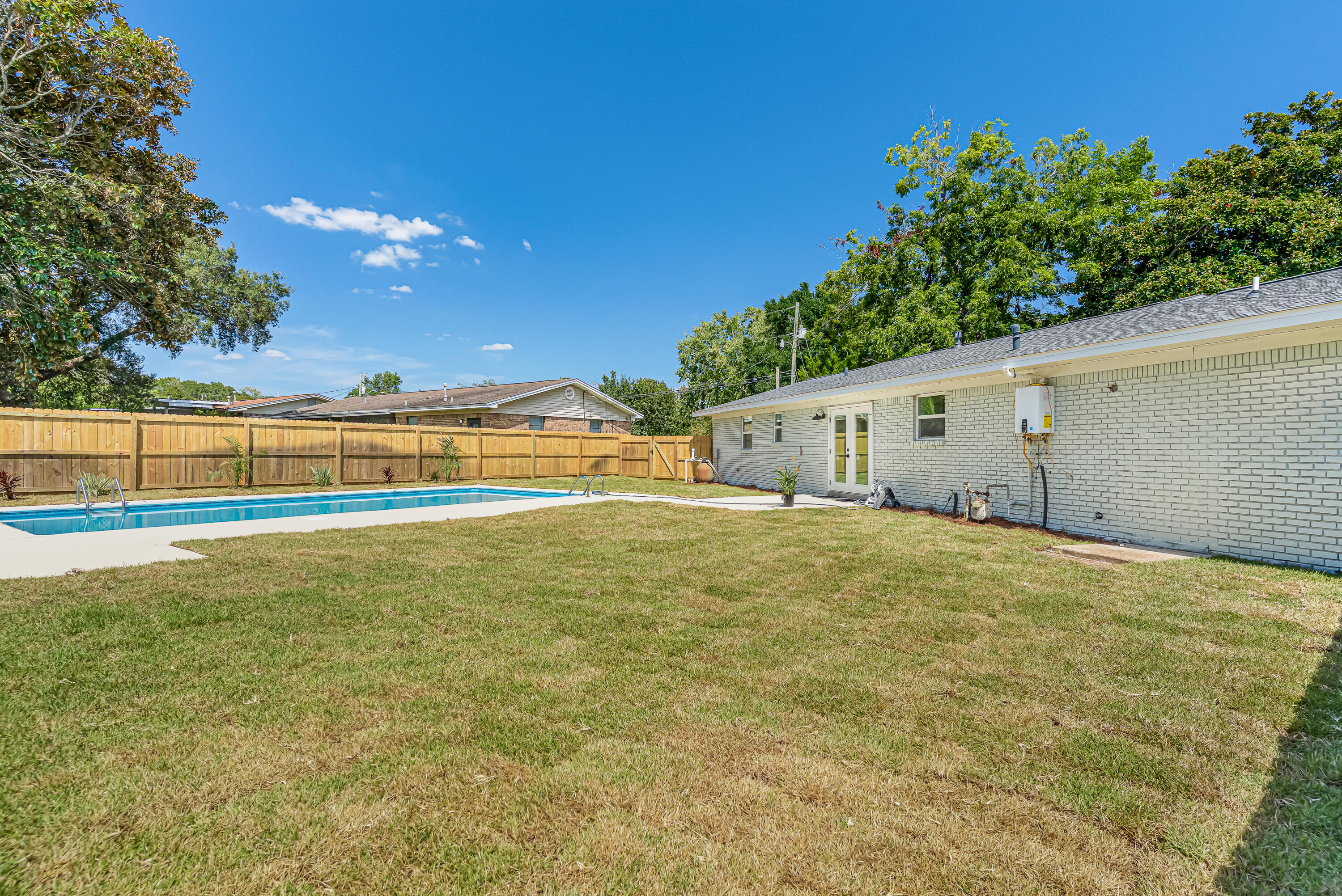 MIRAMAR ESTATES 3RD ADDN - Residential