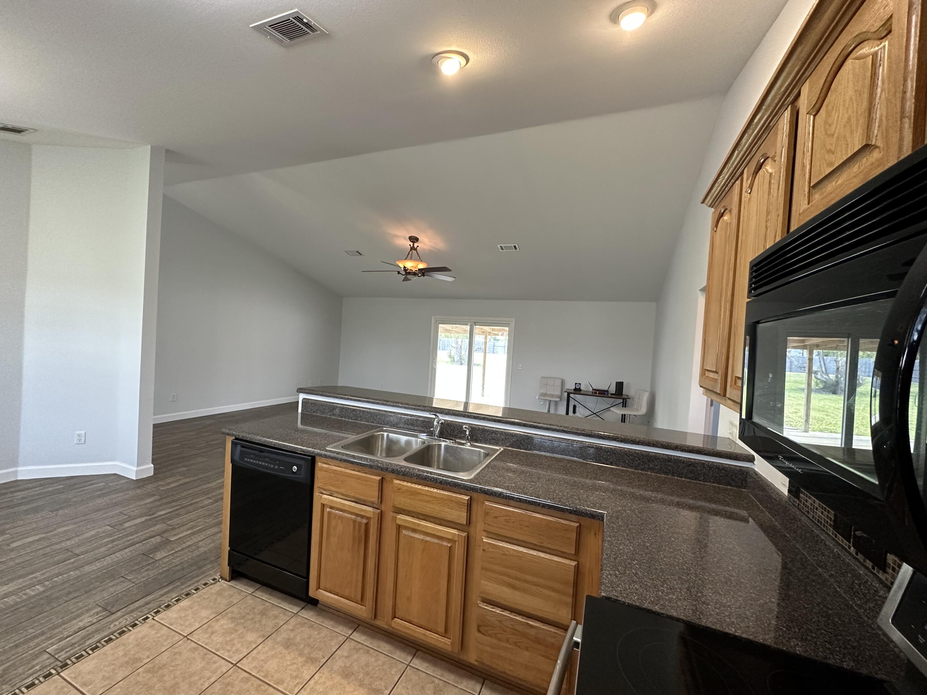 NO RECORDED SUBDIVISION - Residential Lease