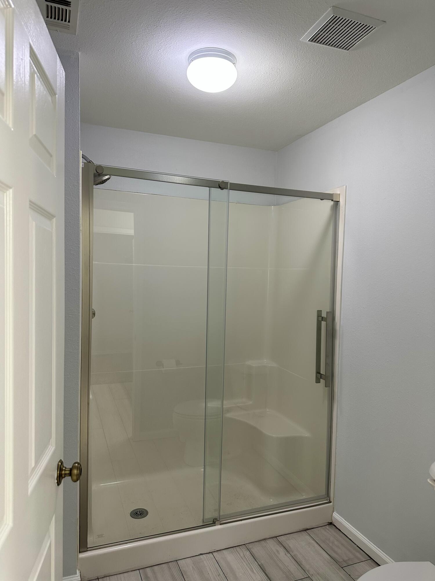 NO RECORDED SUBDIVISION - Residential Lease