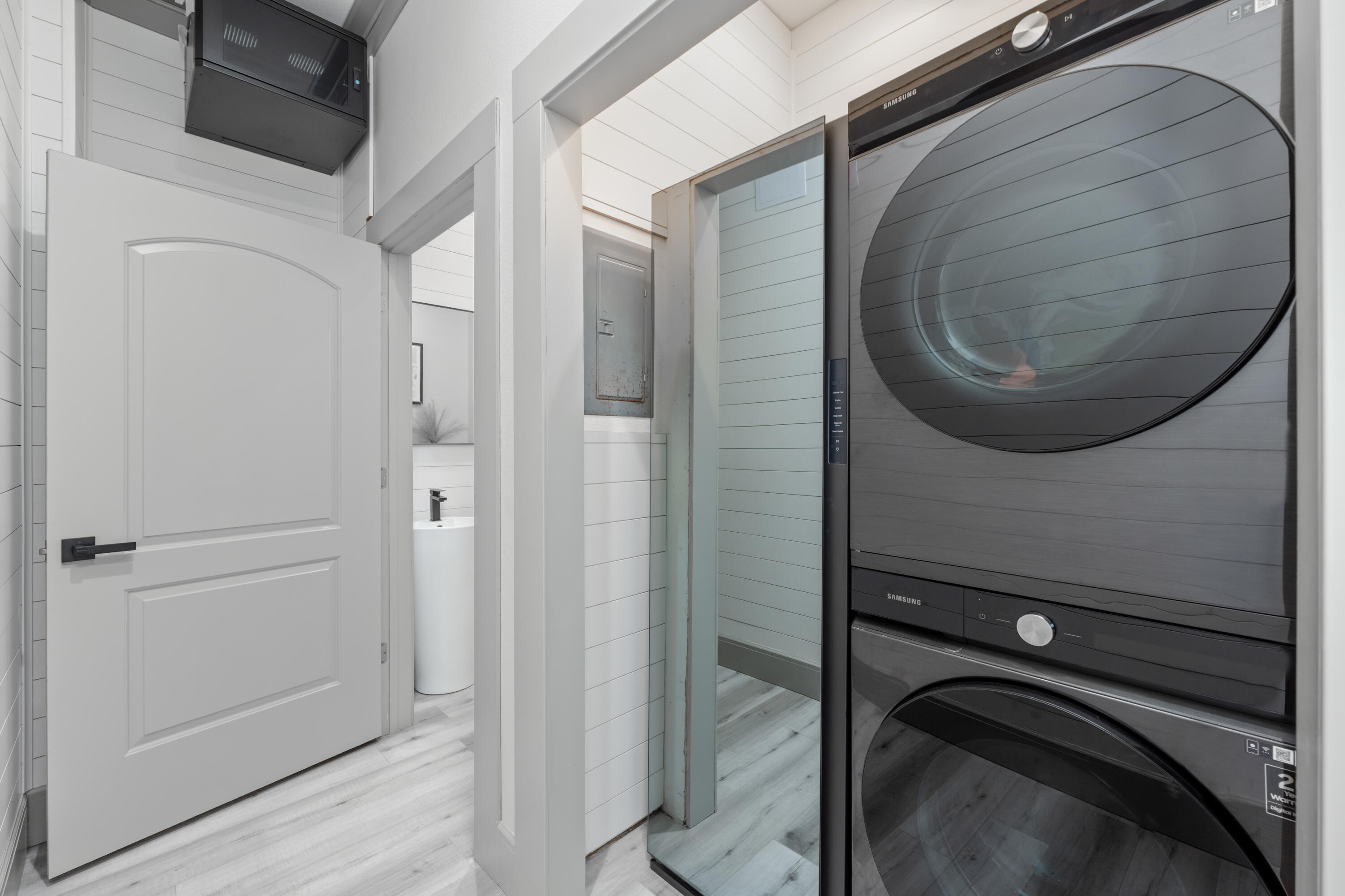 SANTA ROSA VILLAS - Residential