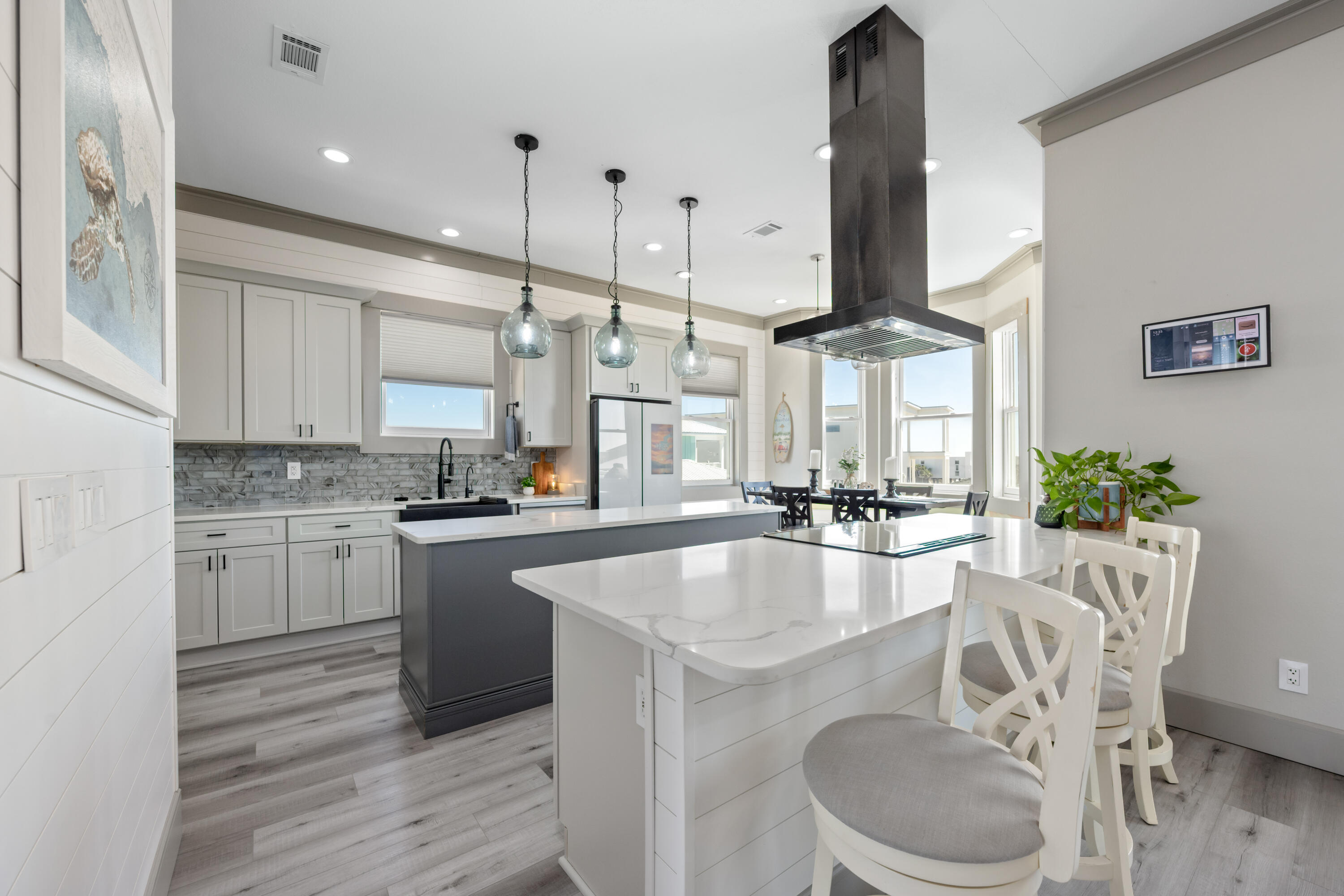 SANTA ROSA VILLAS - Residential