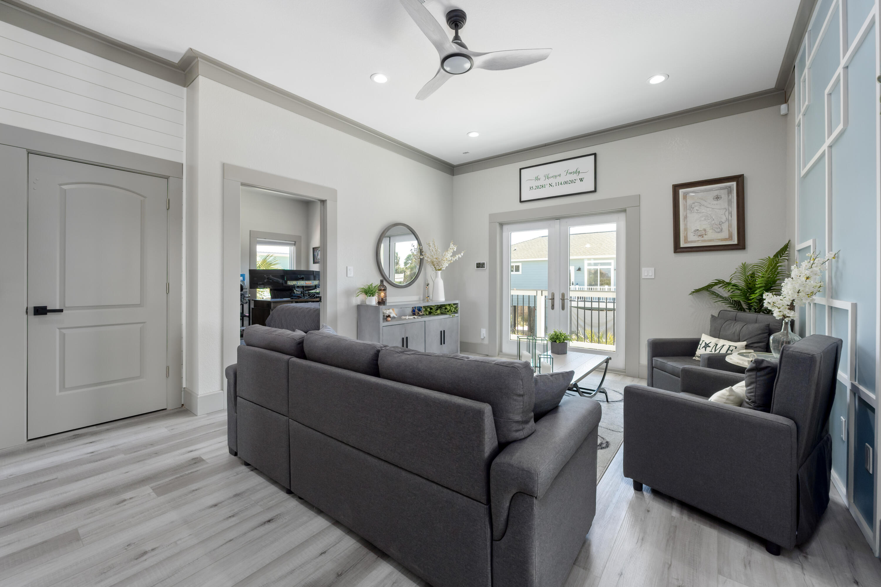 SANTA ROSA VILLAS - Residential