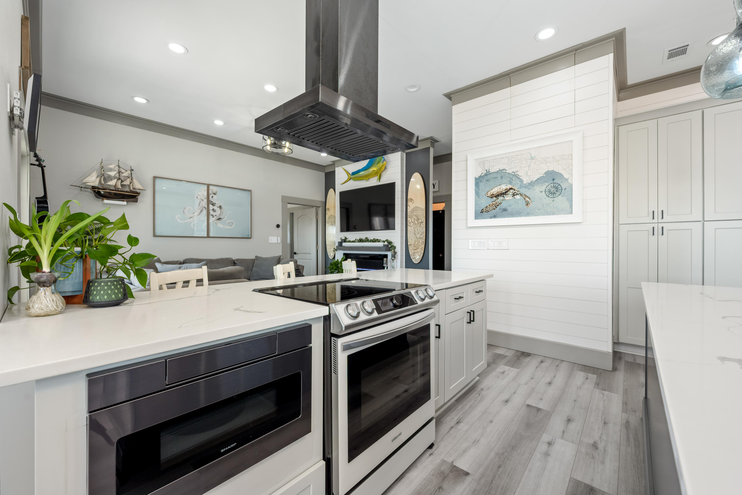 SANTA ROSA VILLAS - Residential