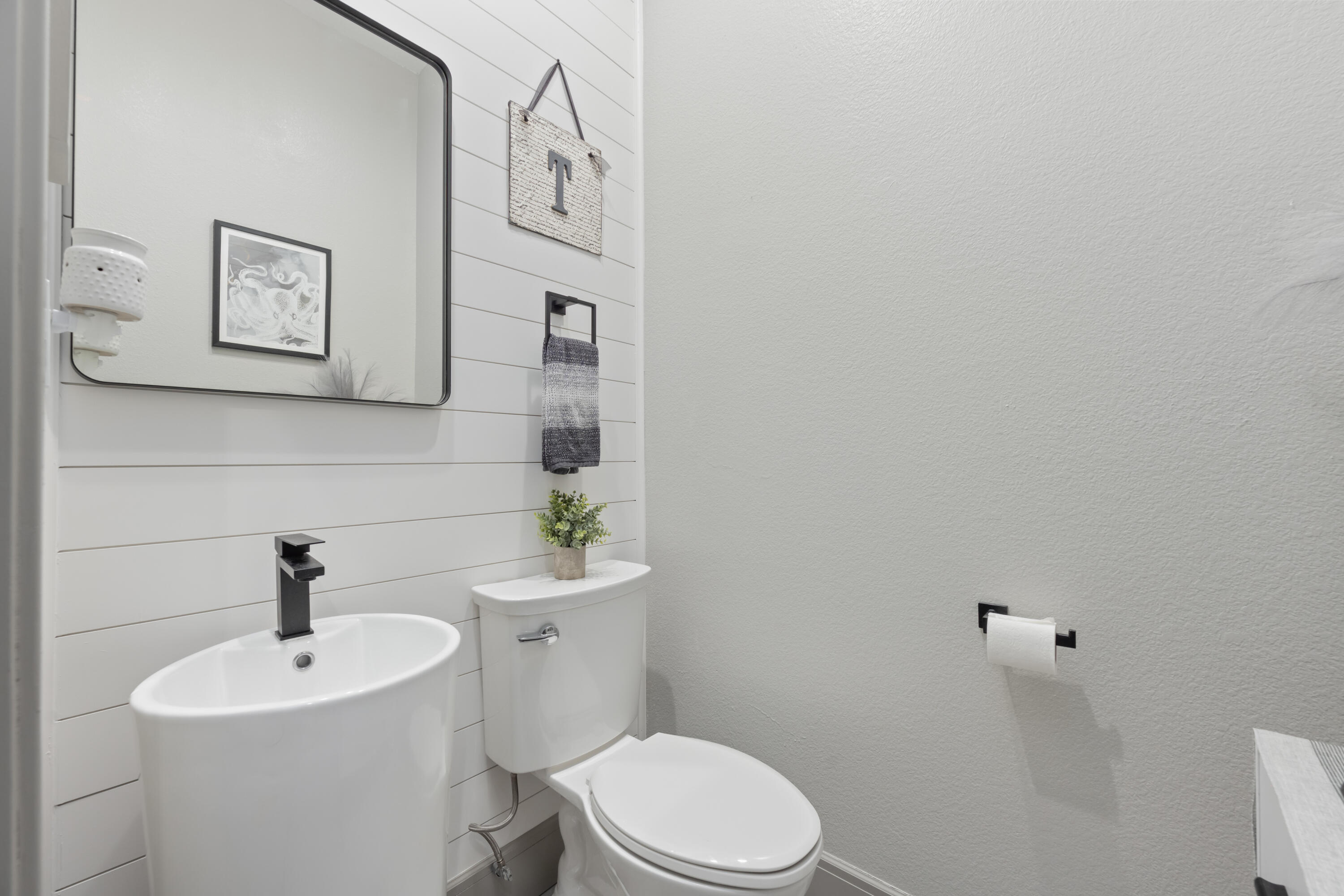 SANTA ROSA VILLAS - Residential