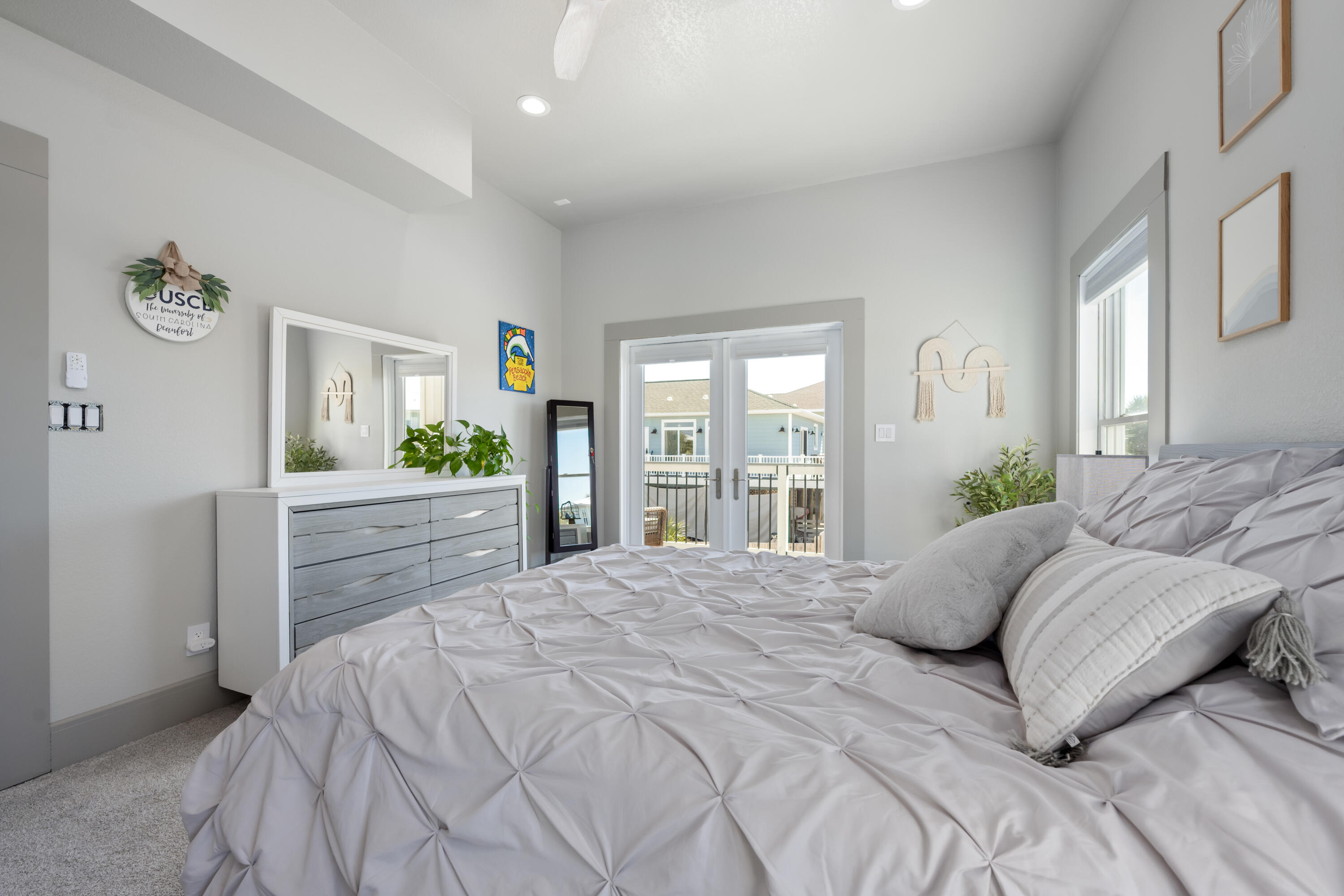 SANTA ROSA VILLAS - Residential