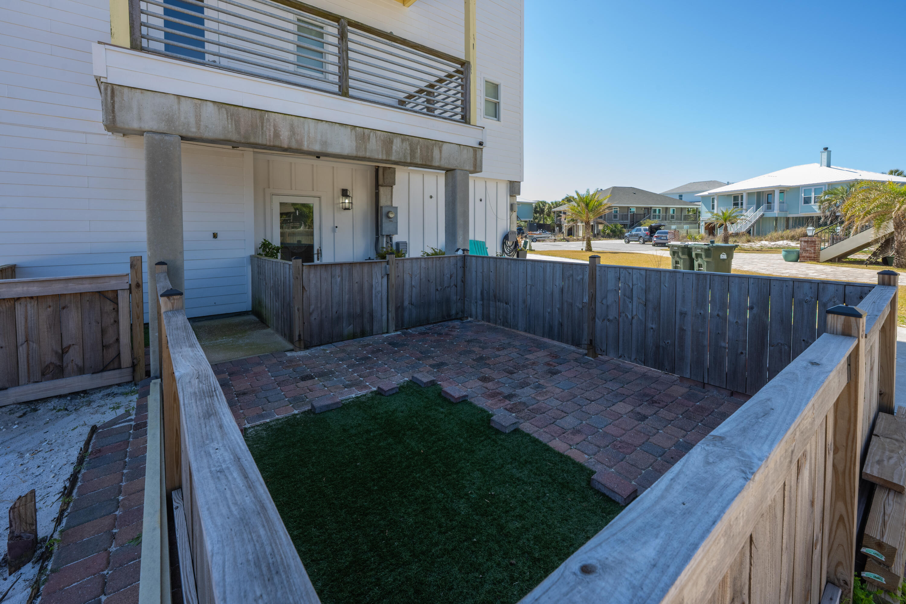 SANTA ROSA VILLAS - Residential