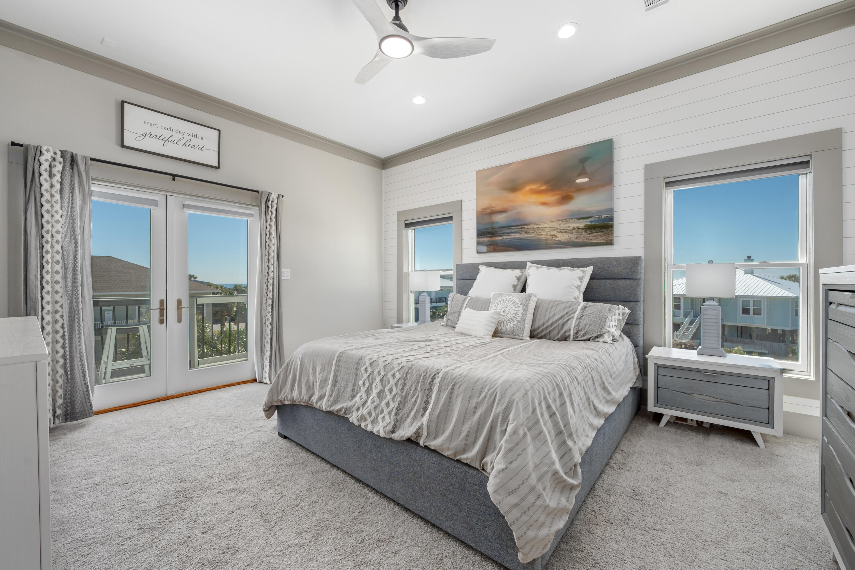 SANTA ROSA VILLAS - Residential