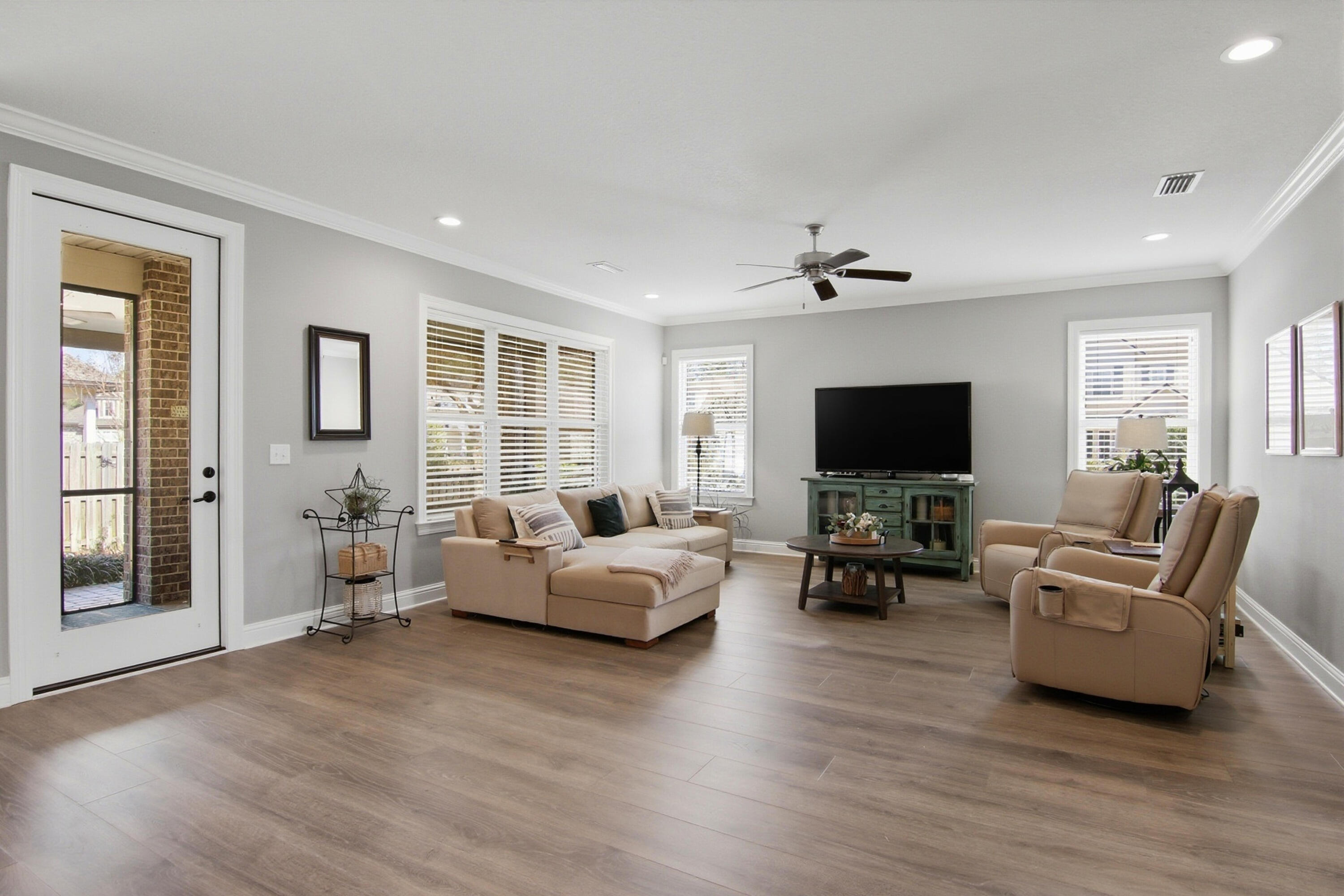 HAMMOCK BAY - Residential