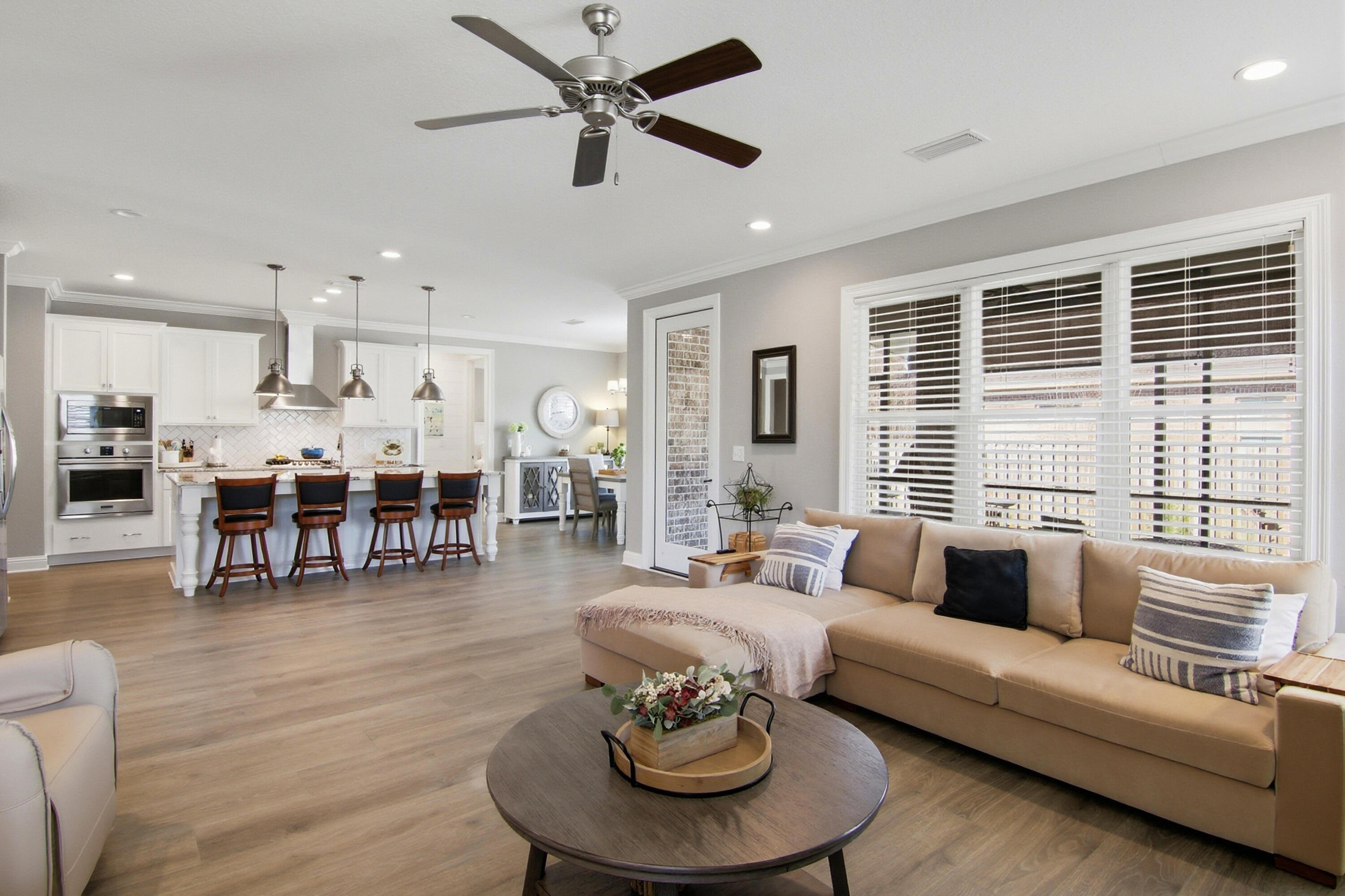 HAMMOCK BAY - Residential