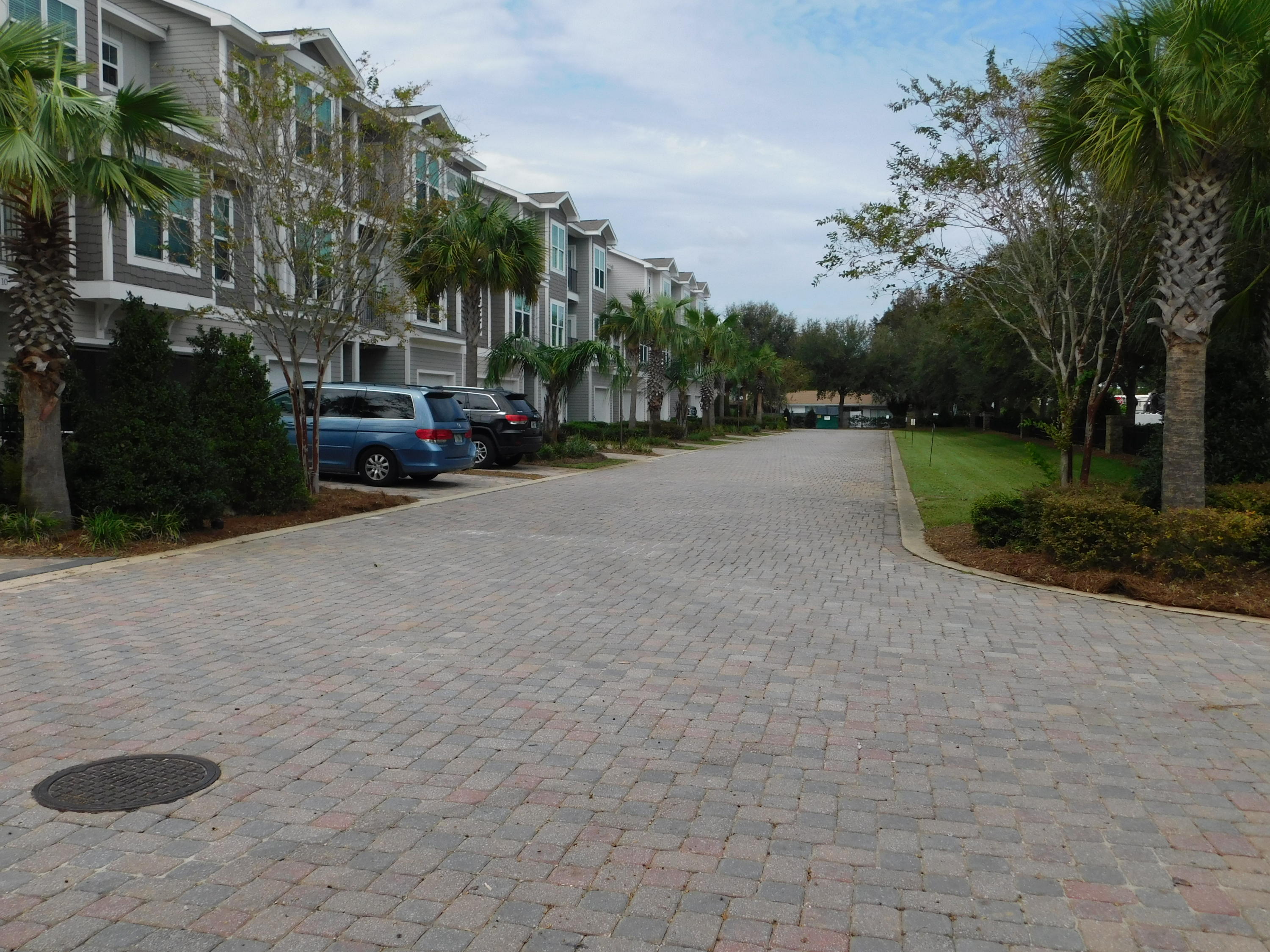 DRIFTWOOD DRIVE TOWNHOMES - Residential