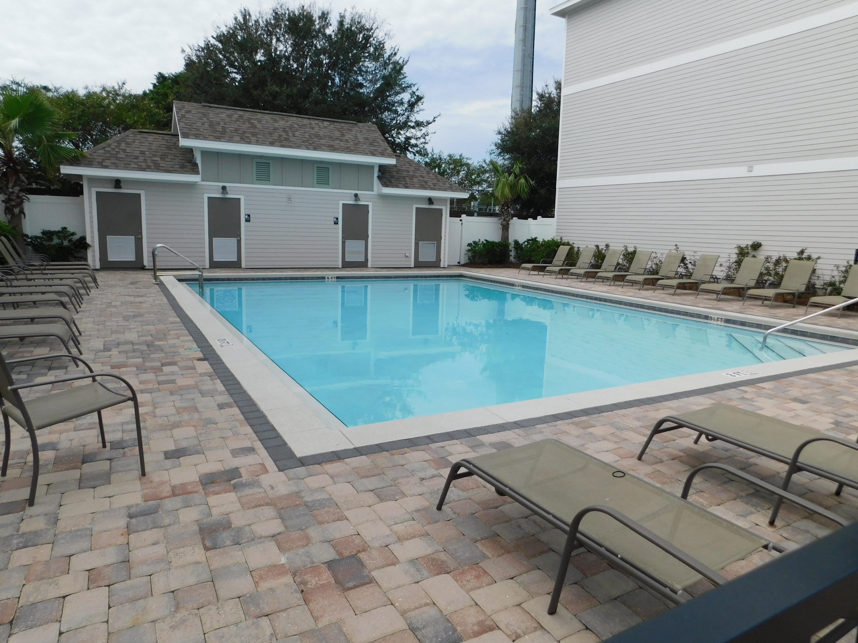 DRIFTWOOD DRIVE TOWNHOMES - Residential