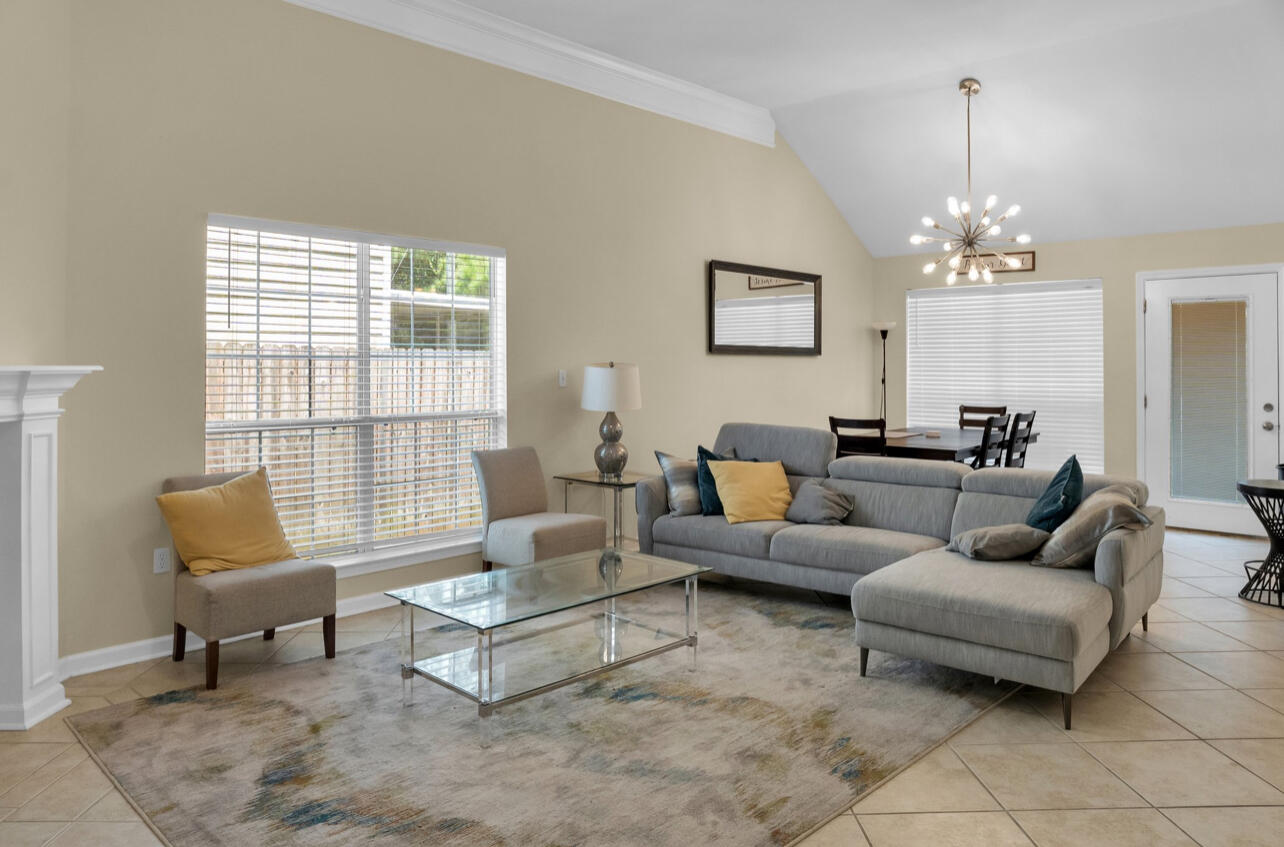 OLDE FLORIDA LAKES - Residential