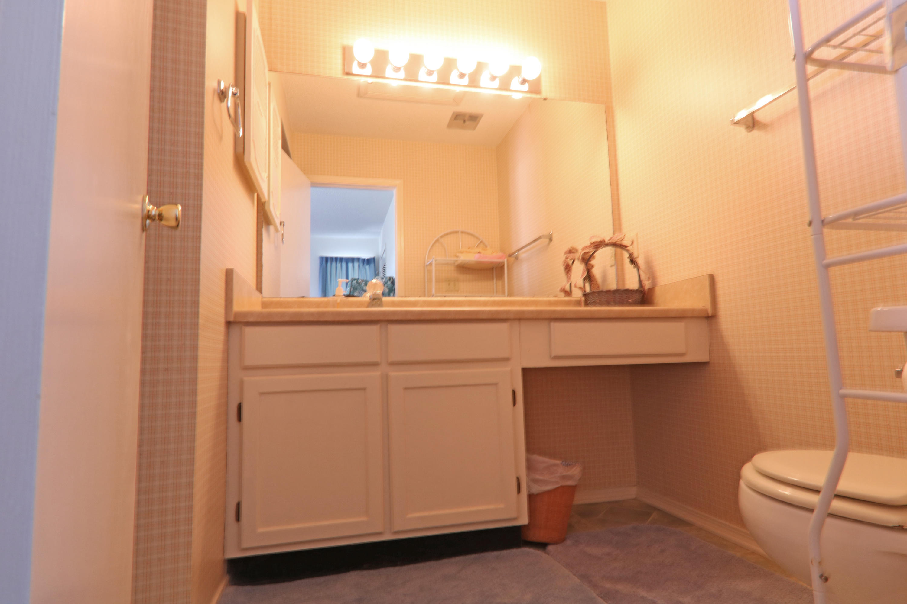 SANDPRINTS CONDO - Residential