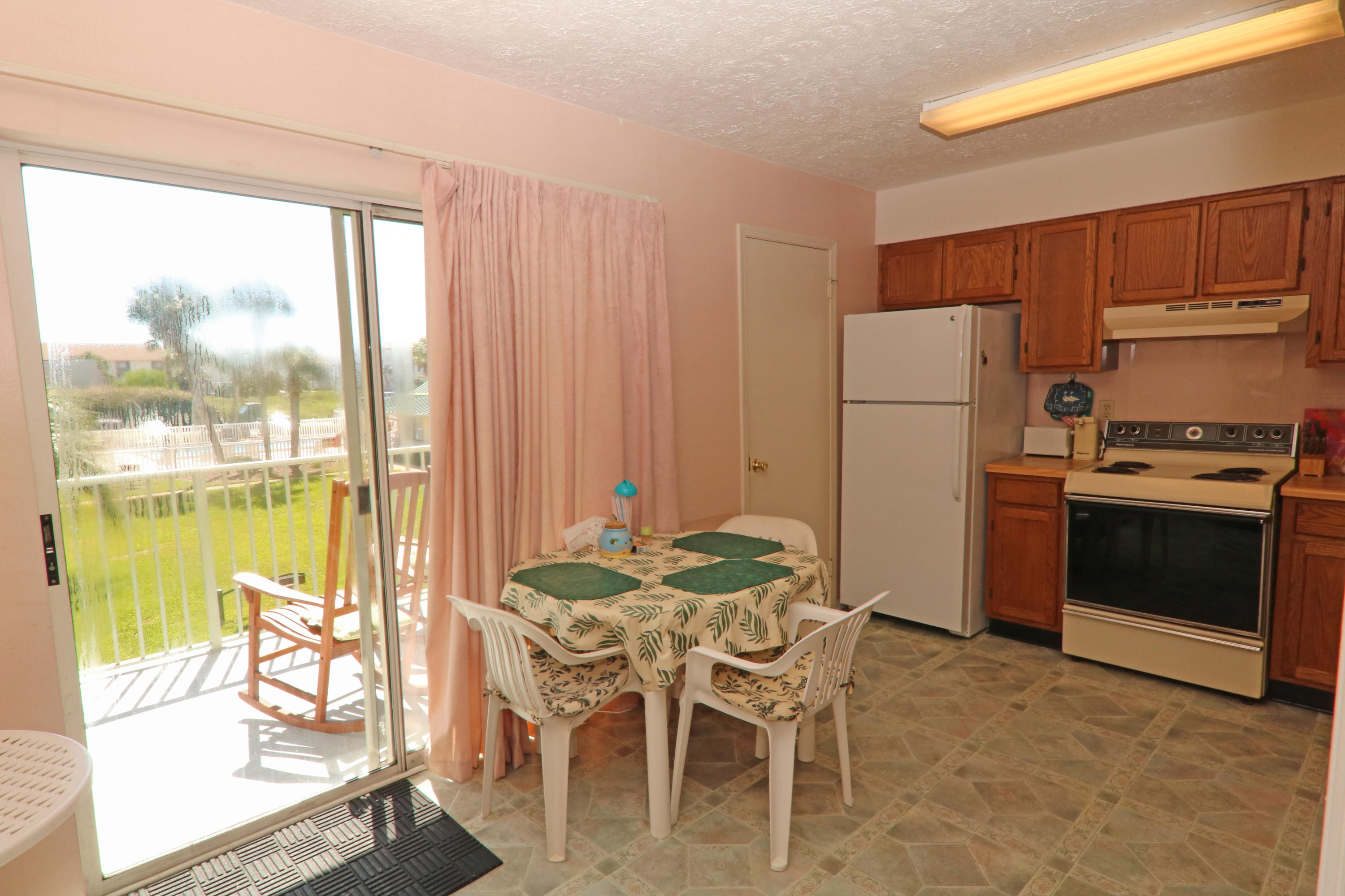 SANDPRINTS CONDO - Residential