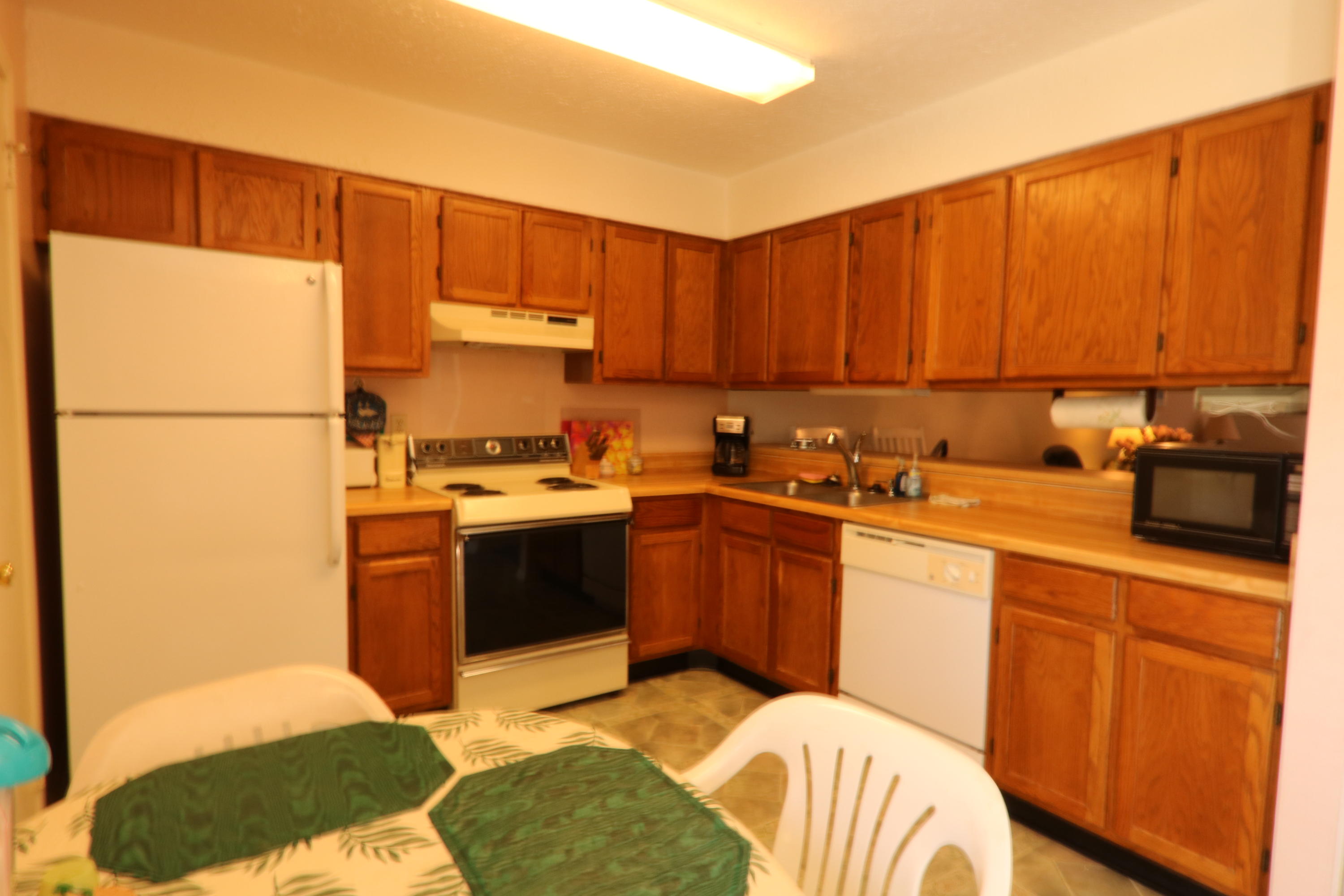 SANDPRINTS CONDO - Residential