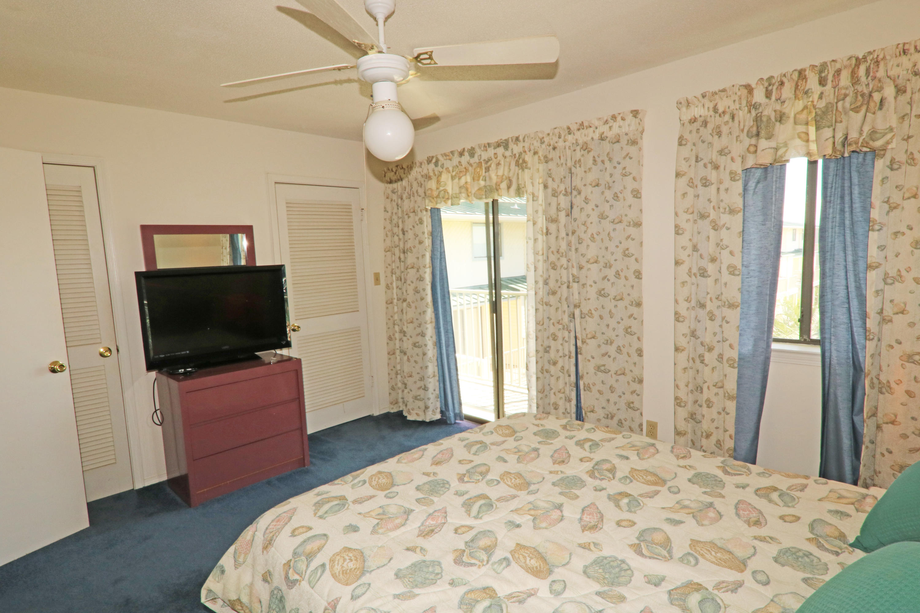 SANDPRINTS CONDO - Residential