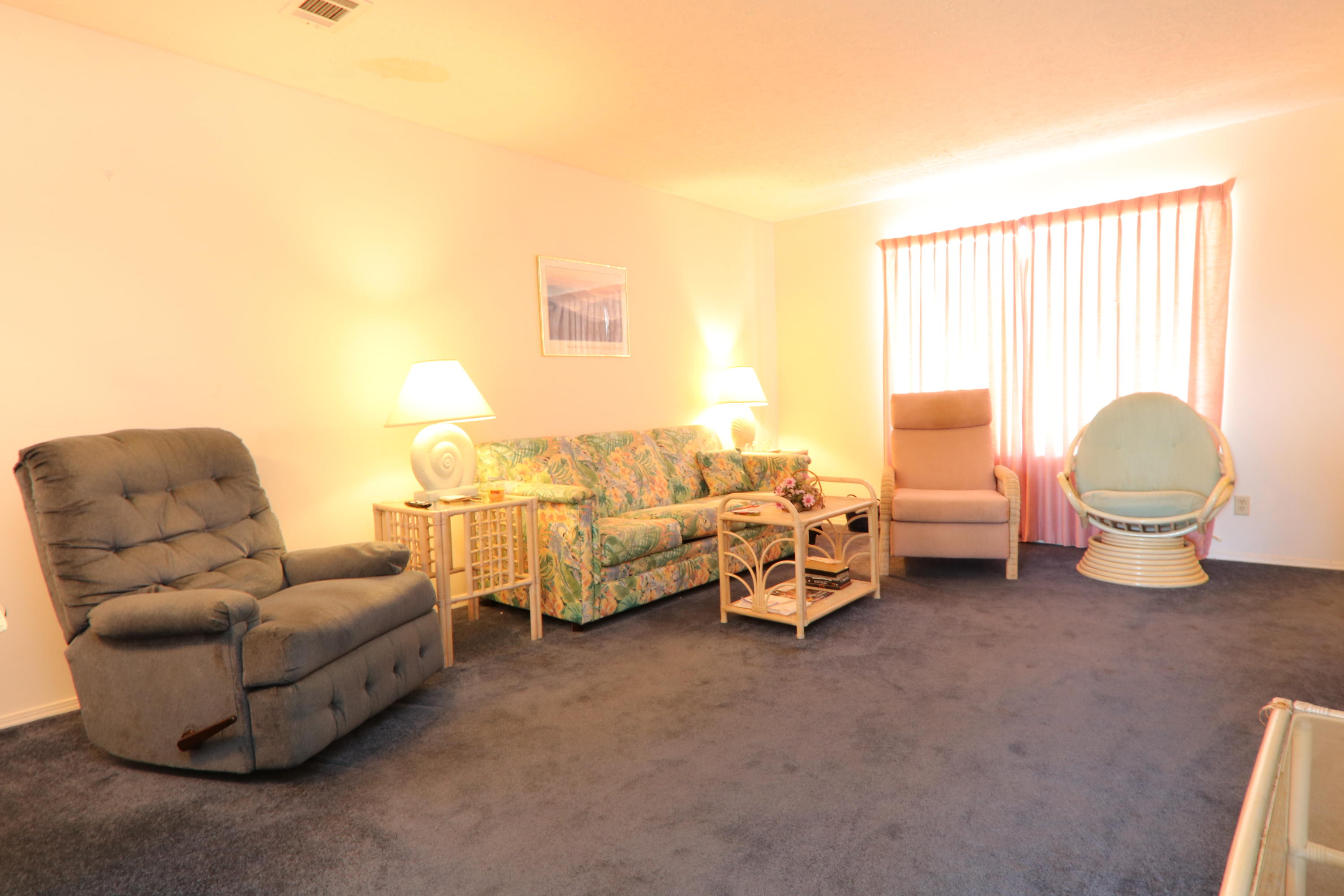 SANDPRINTS CONDO - Residential