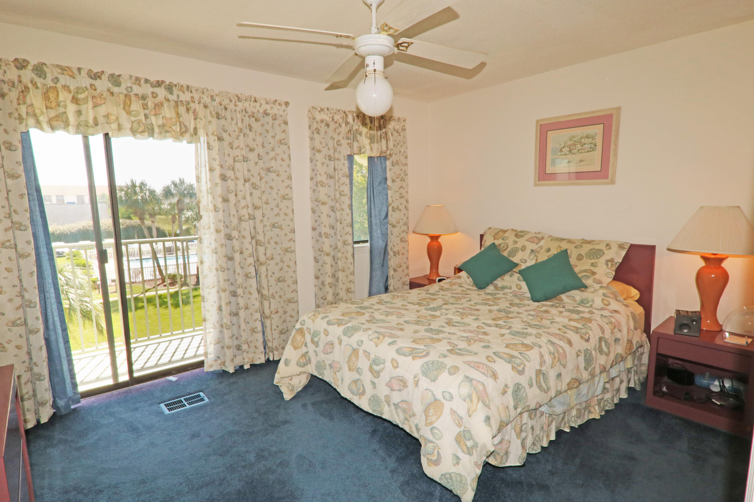 SANDPRINTS CONDO - Residential