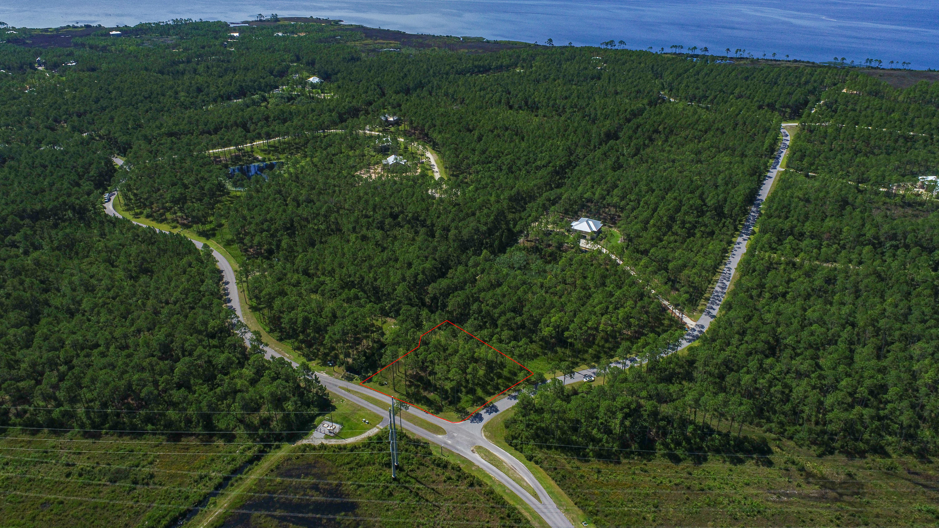 RIVERCAMPS ON CROOKED CREEK - Land