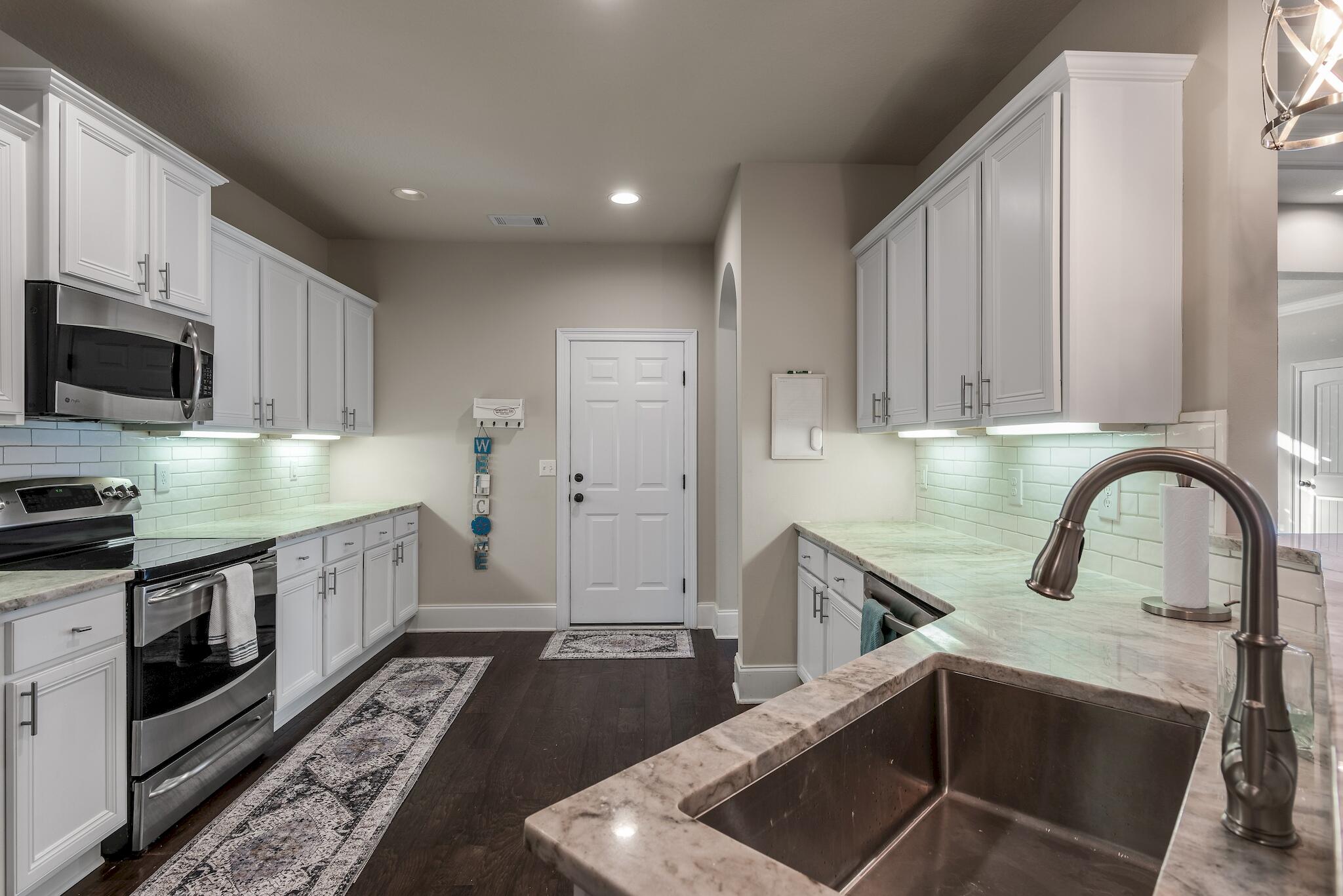 CYPRESS BREEZE PLANTATION - Residential Lease