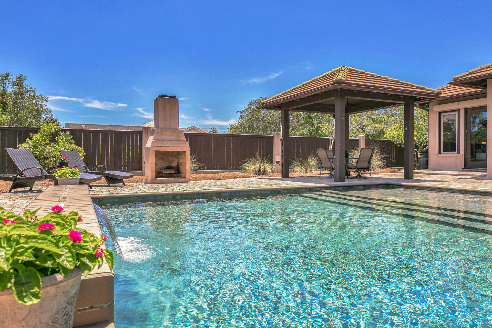 GULFSIDE ESTATES PHASE I & II - Residential