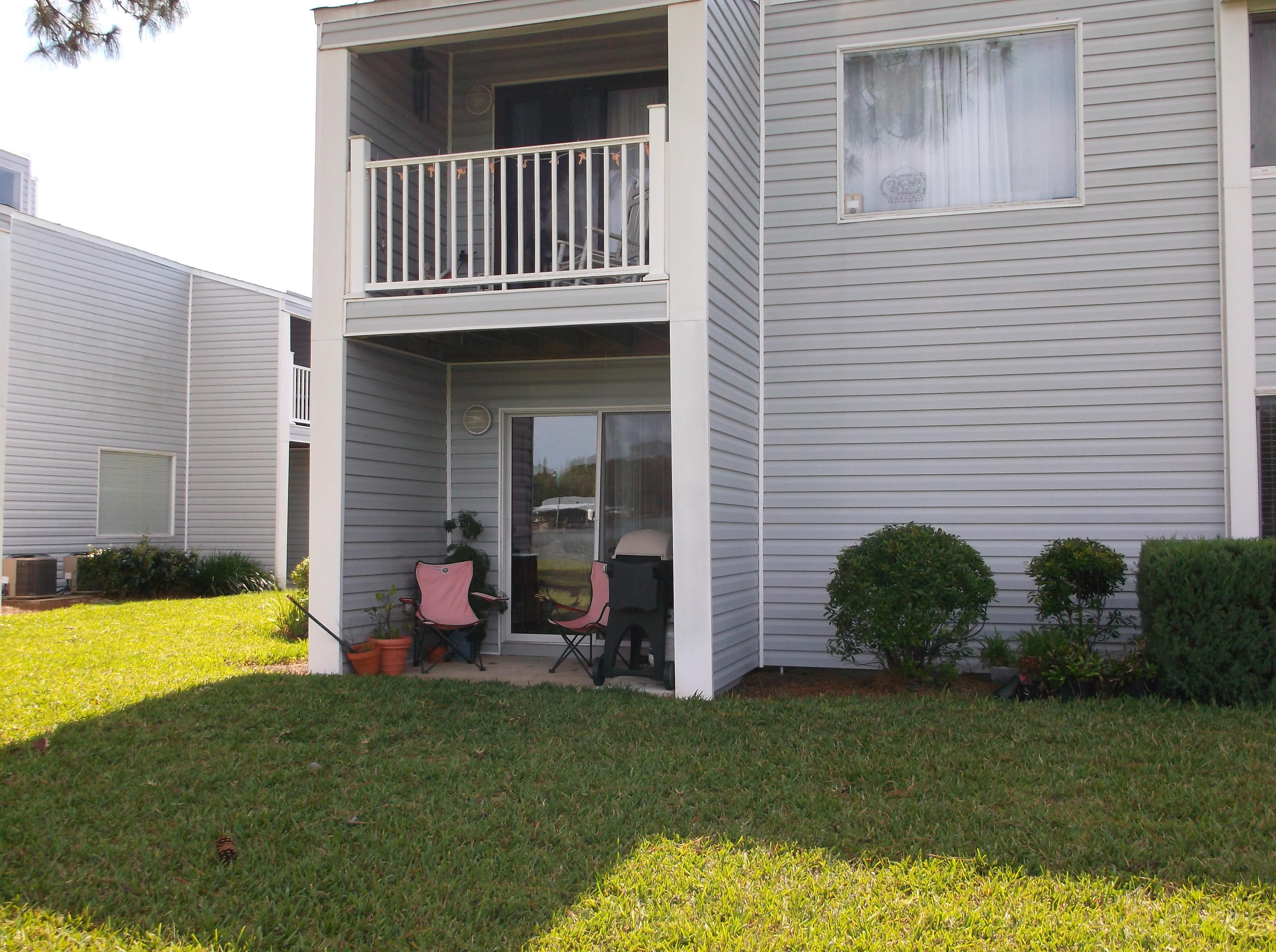 FINISTERRA CONDO - Residential