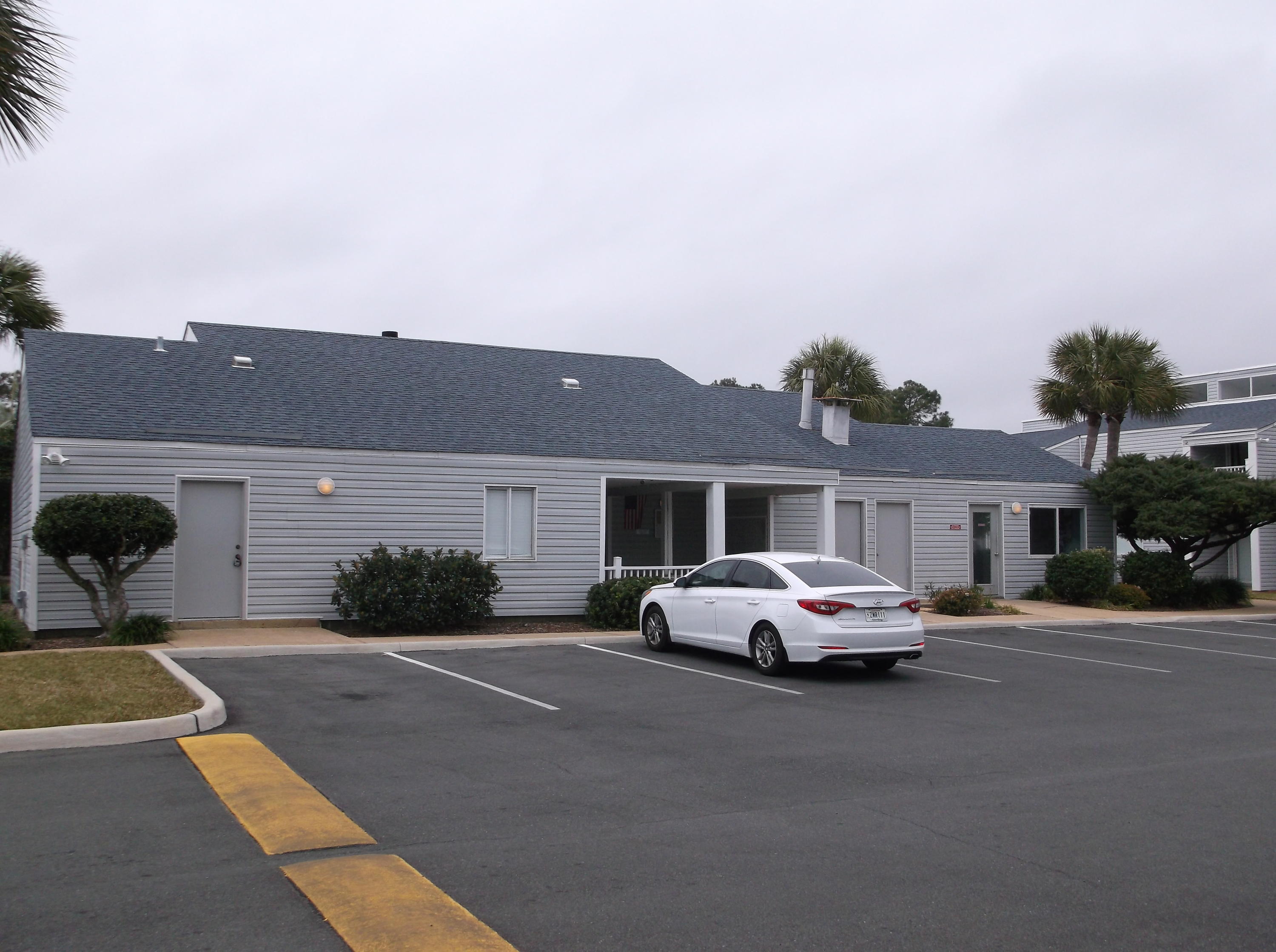 FINISTERRA CONDO - Residential