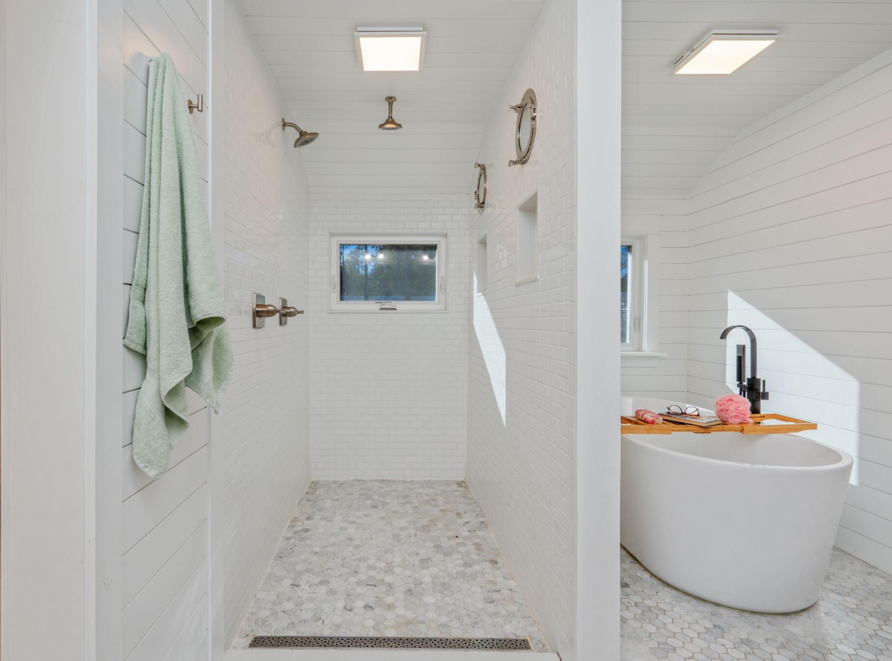 MAJESTIC OAKS - Residential