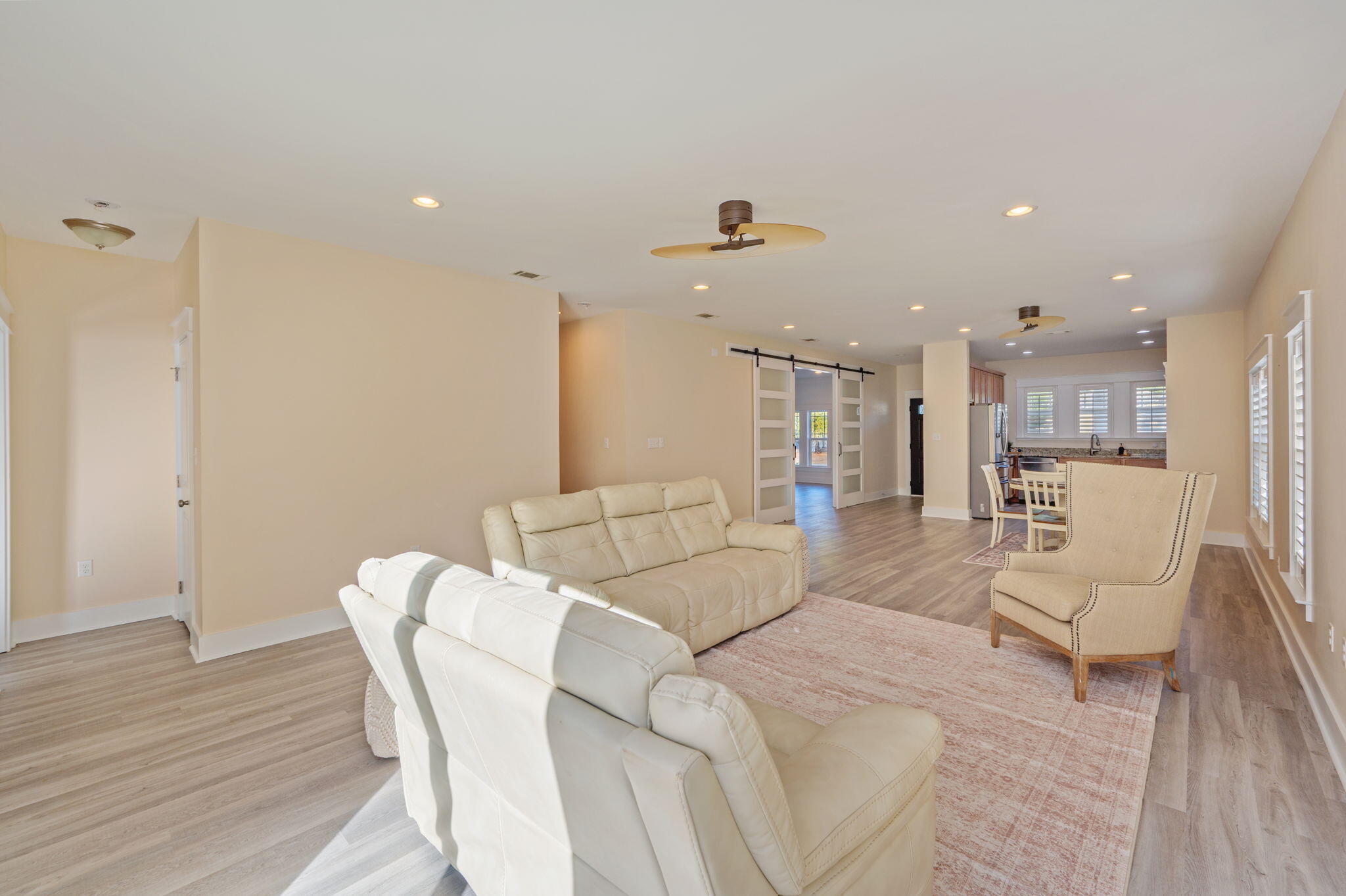 MAJESTIC OAKS - Residential