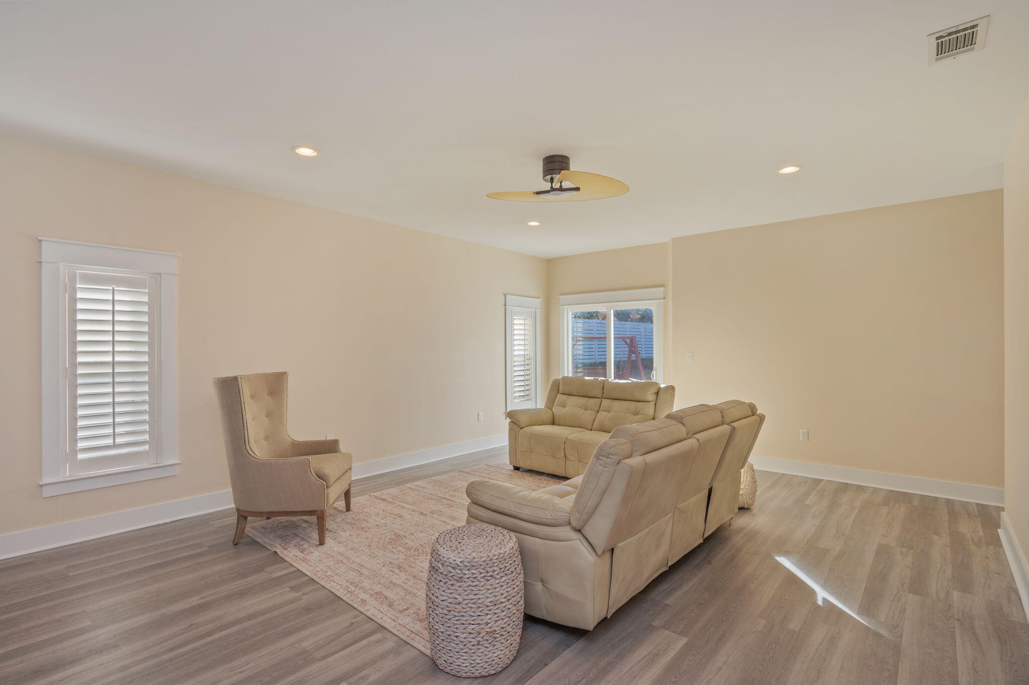 MAJESTIC OAKS - Residential