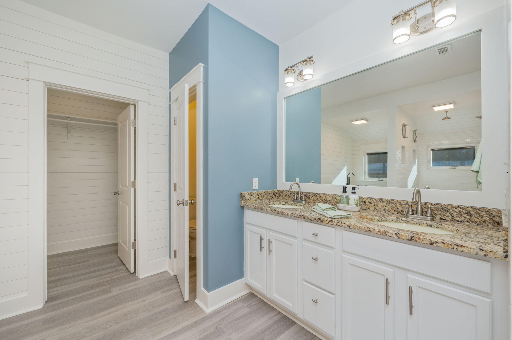 MAJESTIC OAKS - Residential