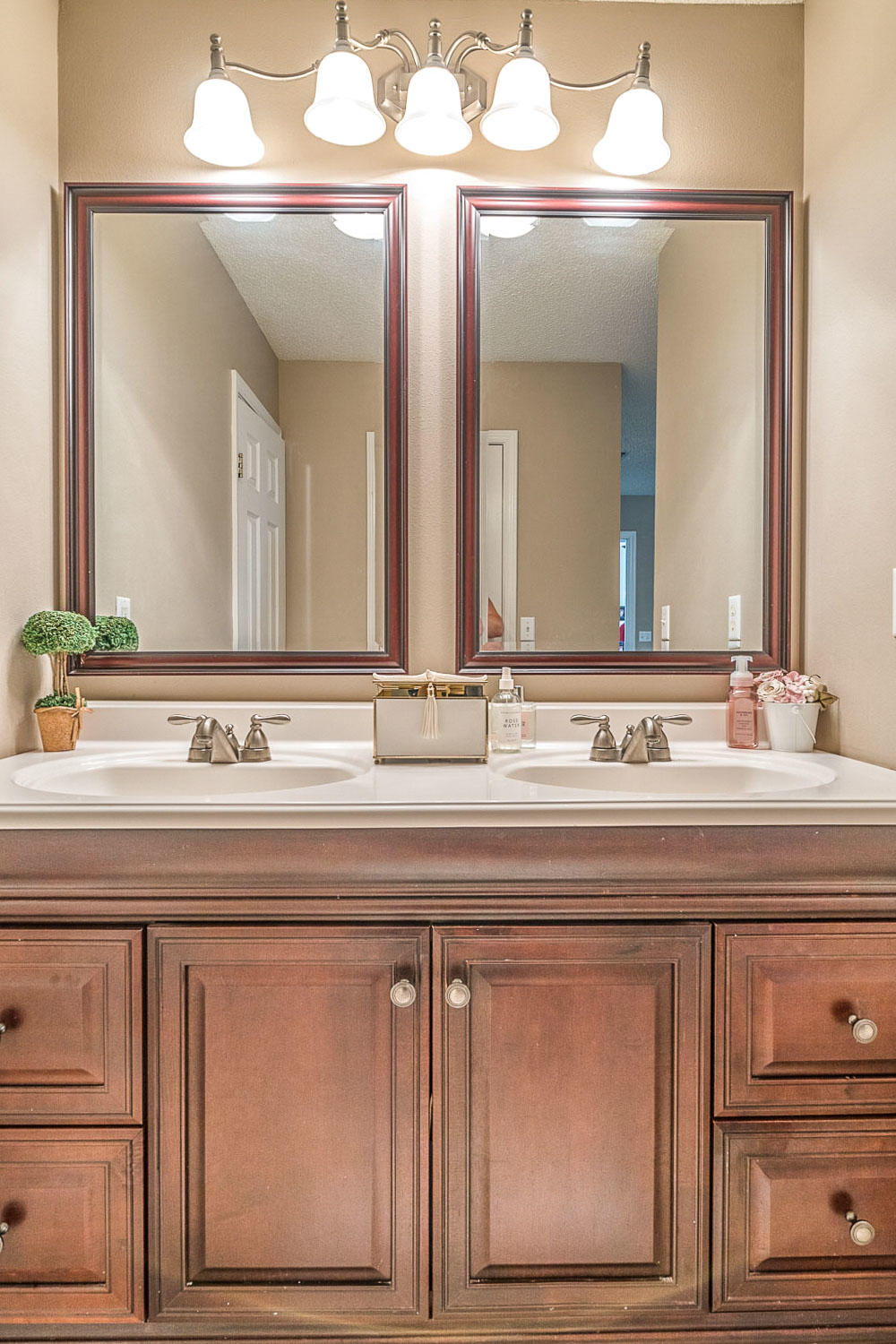 RIVERCHASE S/D PH 2 - Residential