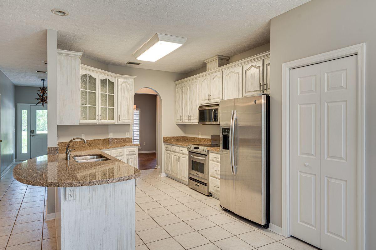 NO RECORDED SUBDIVISION - Residential