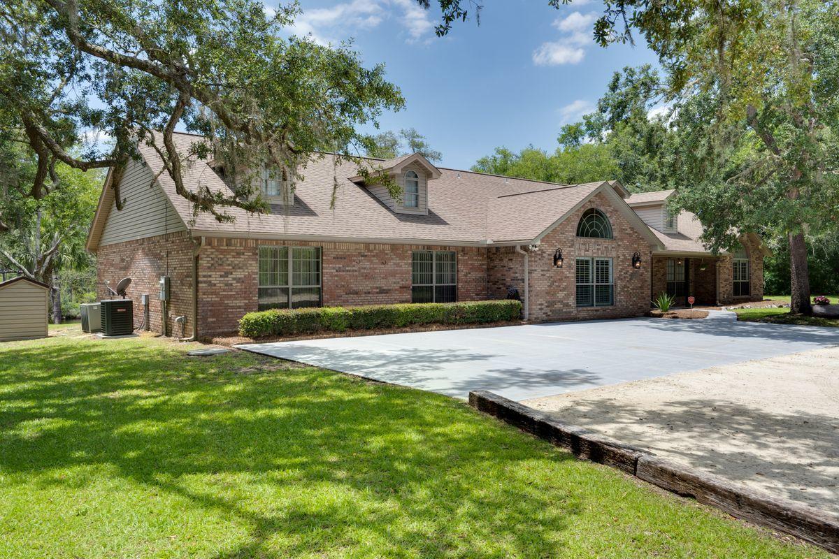 NO RECORDED SUBDIVISION - Residential