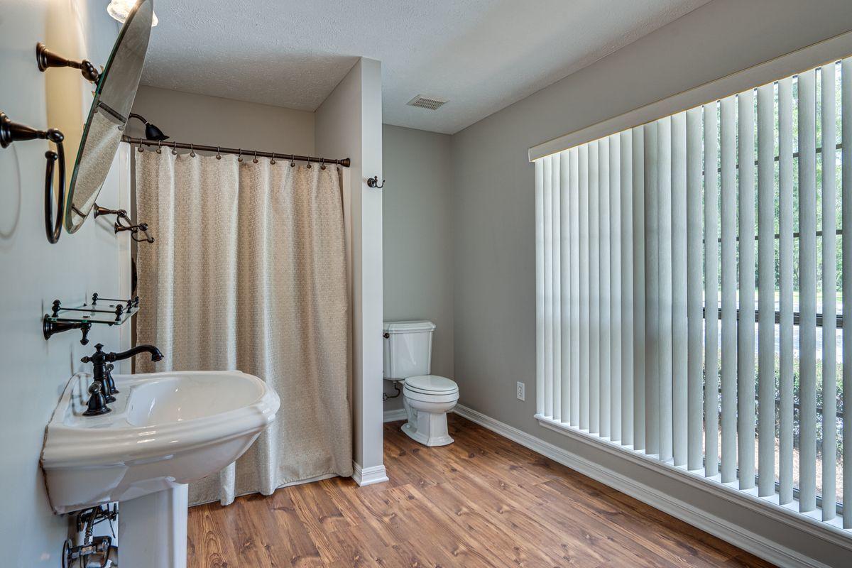 NO RECORDED SUBDIVISION - Residential