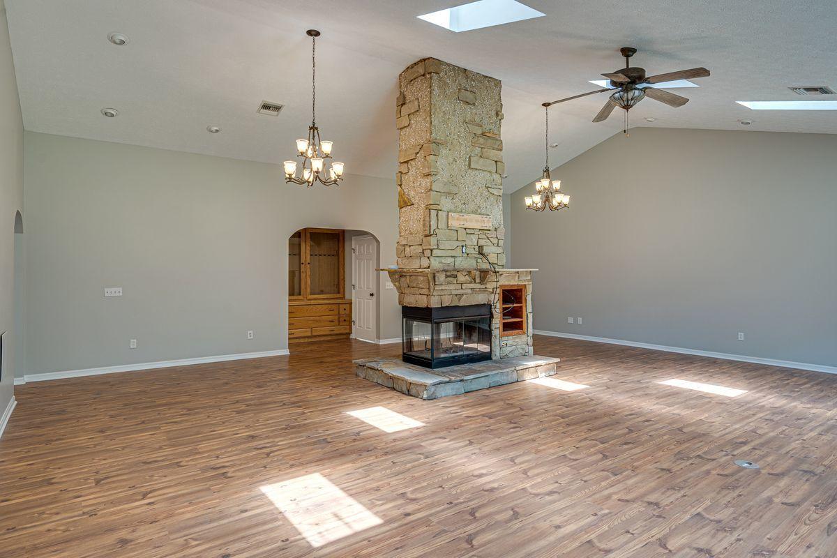 NO RECORDED SUBDIVISION - Residential