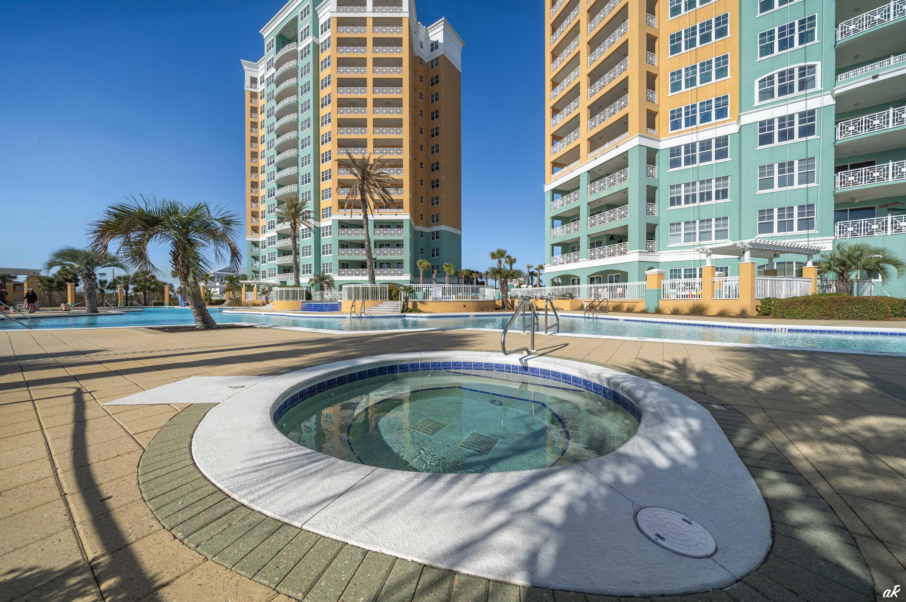 En Soleil - Residential