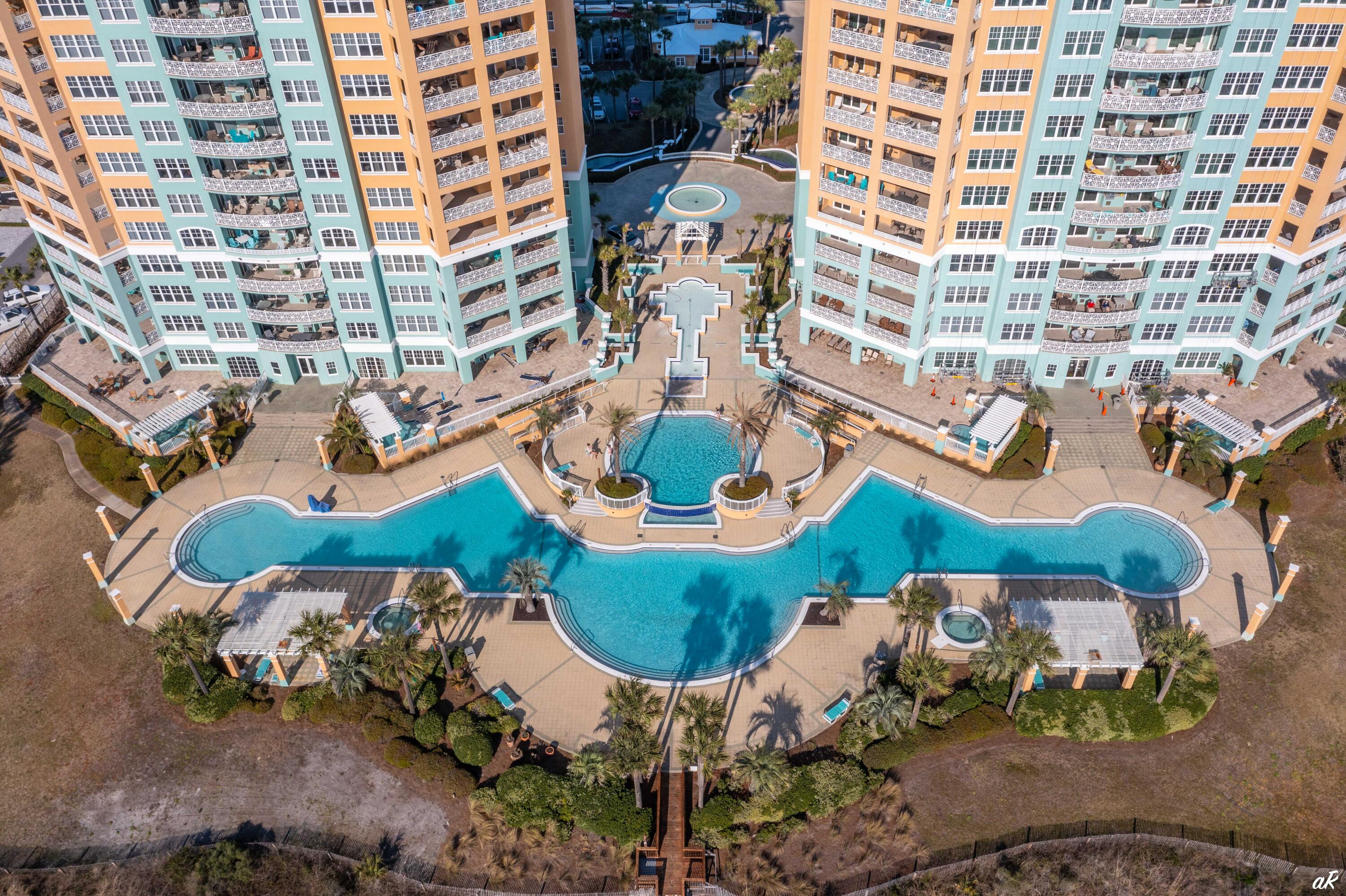 En Soleil - Residential