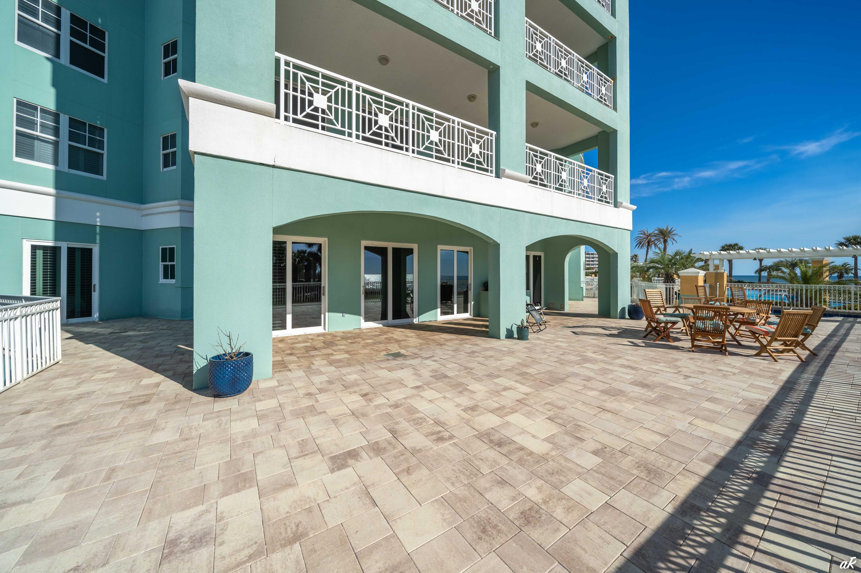 En Soleil - Residential